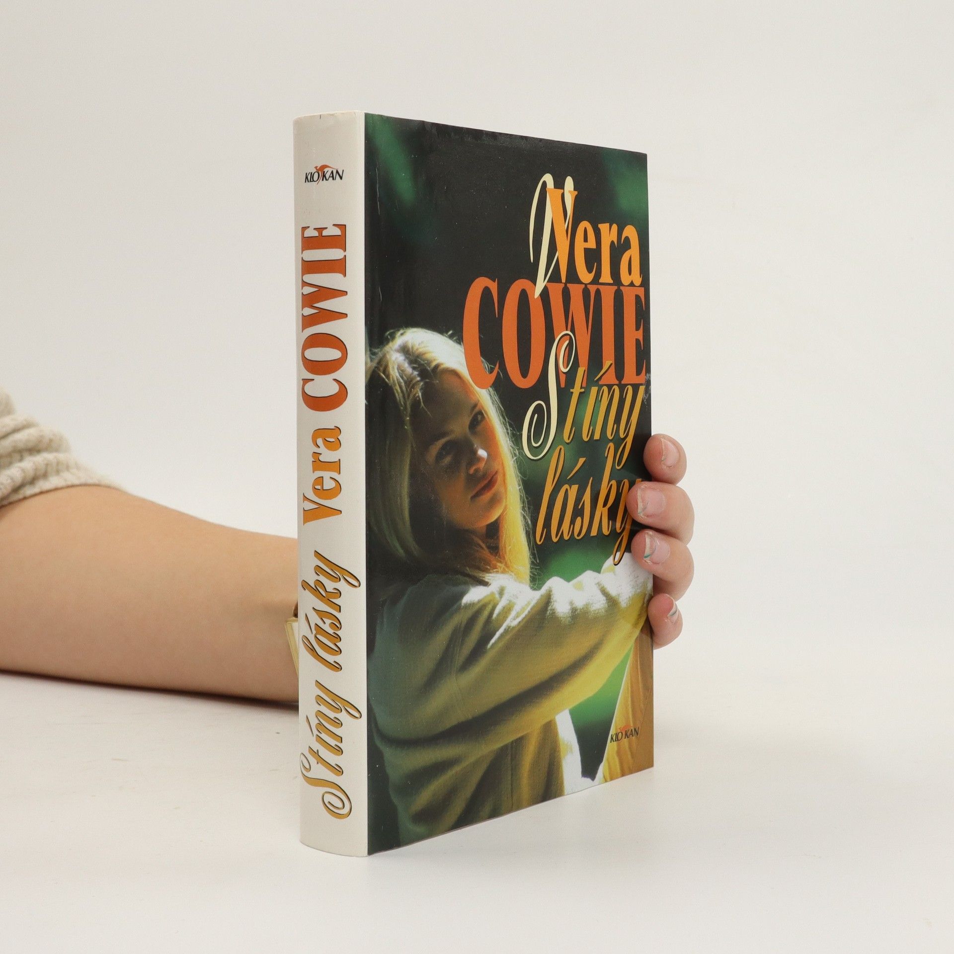 Vera Cowie Stíny lásky
