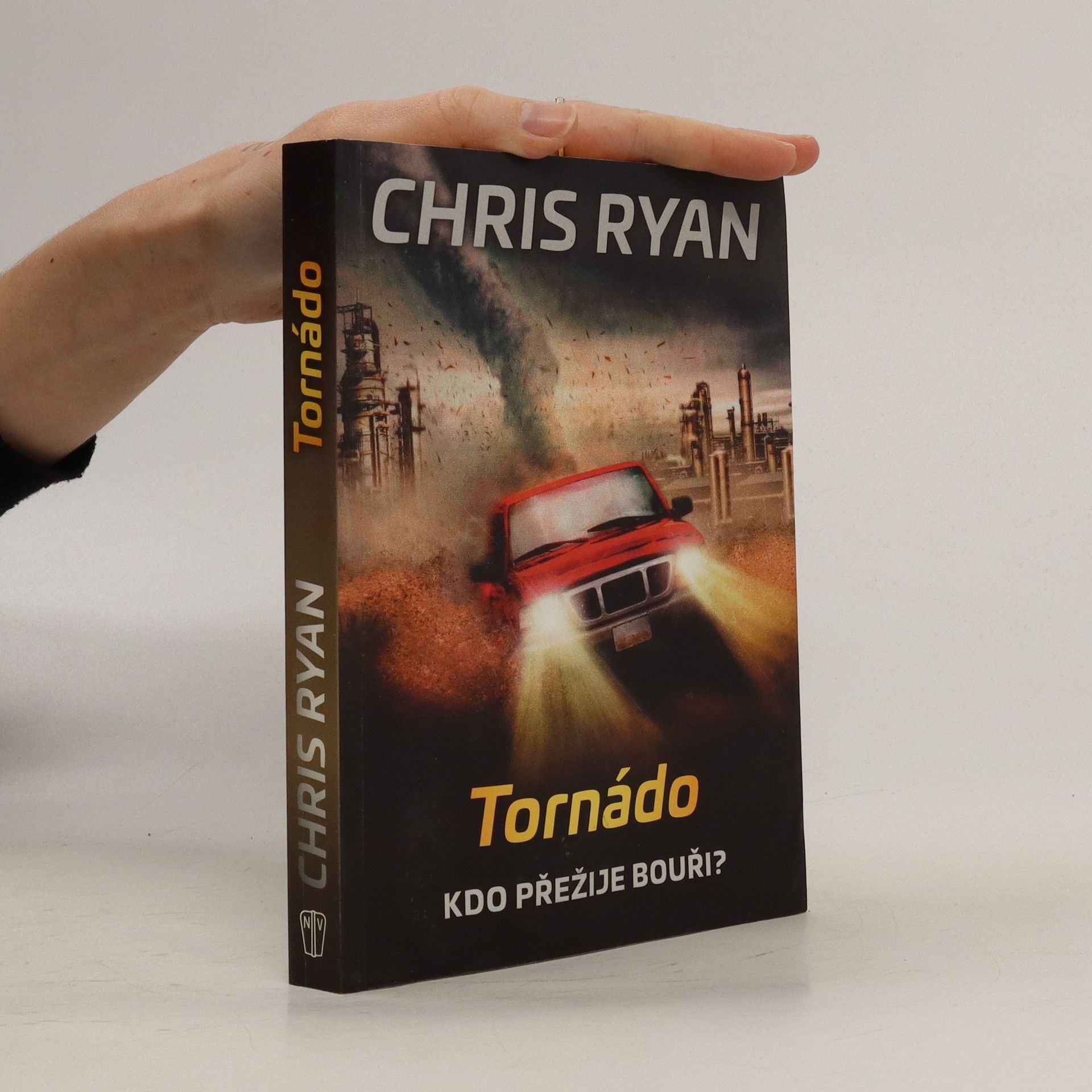 Chris Ryan Tornádo - Kdo přežije bouři?