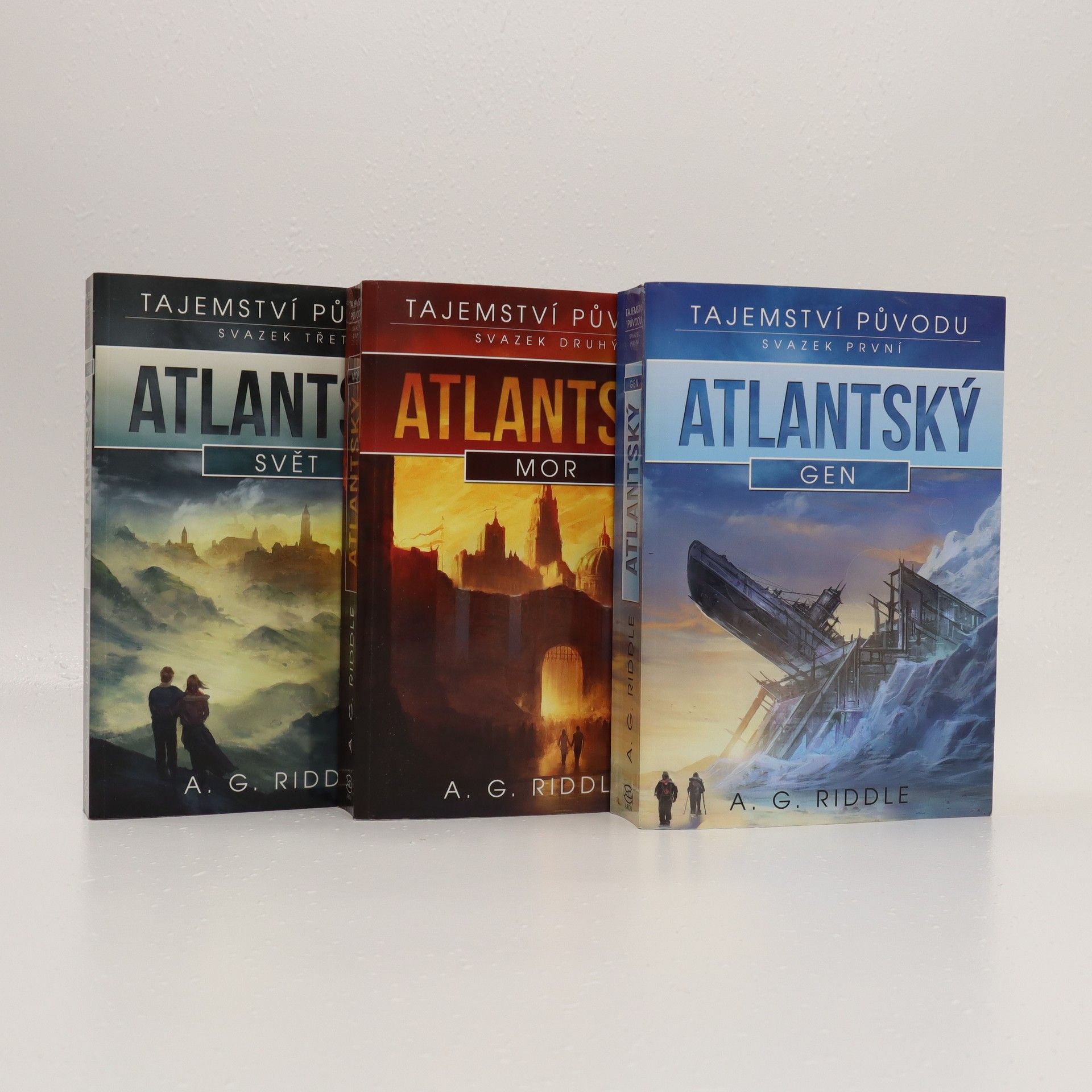 A. G. Riddle Atlantský gen 1. - 3. svazek: Atlantský gen, Atlantský mor, Atlantský svět