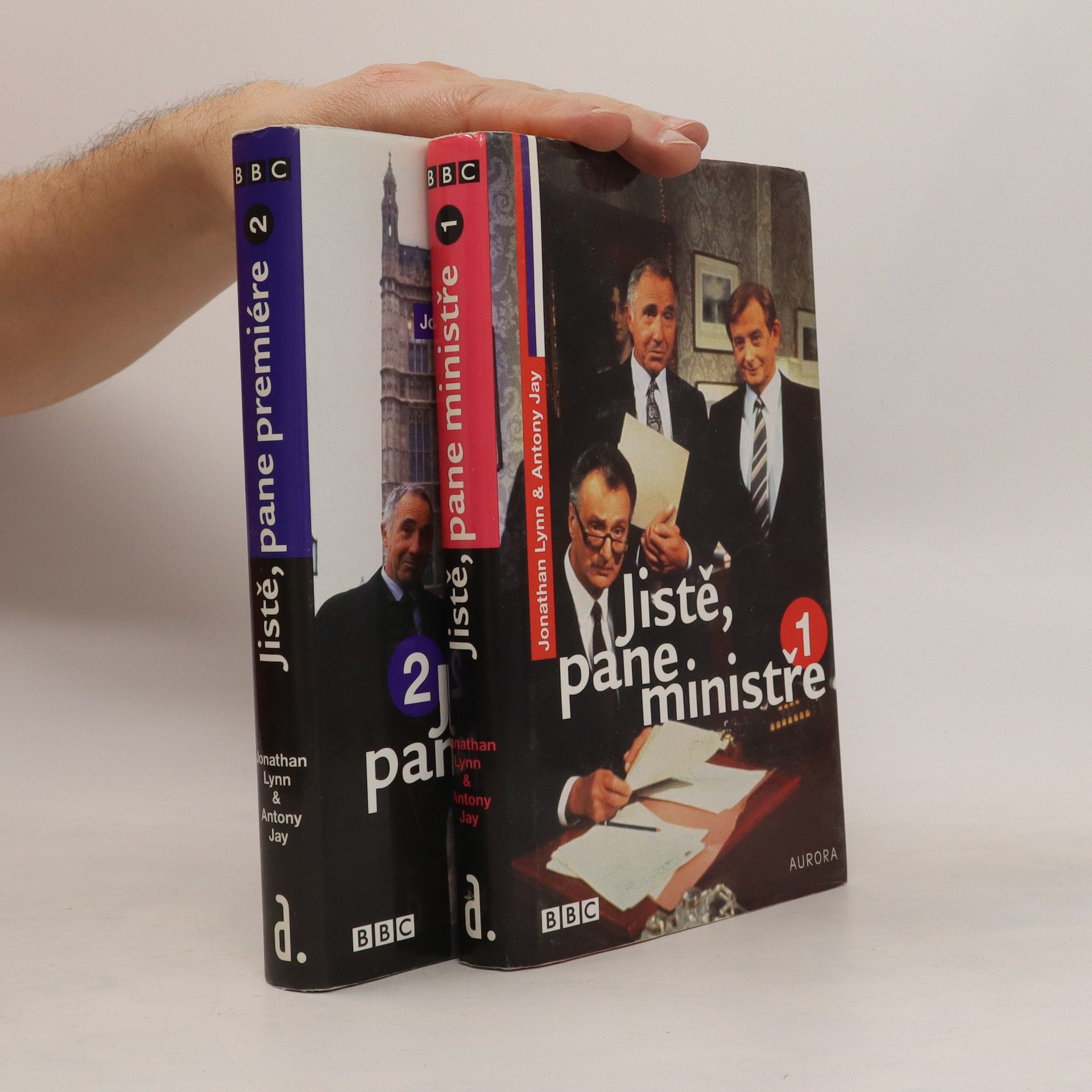 Jonathan Lynn Jistě, pane ministře I.+II. díl