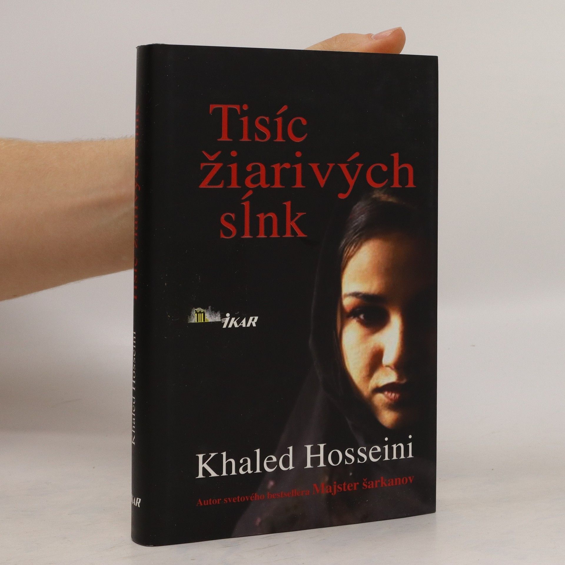 Khaled Hosseini Tisíc žiarivých sĺnk
