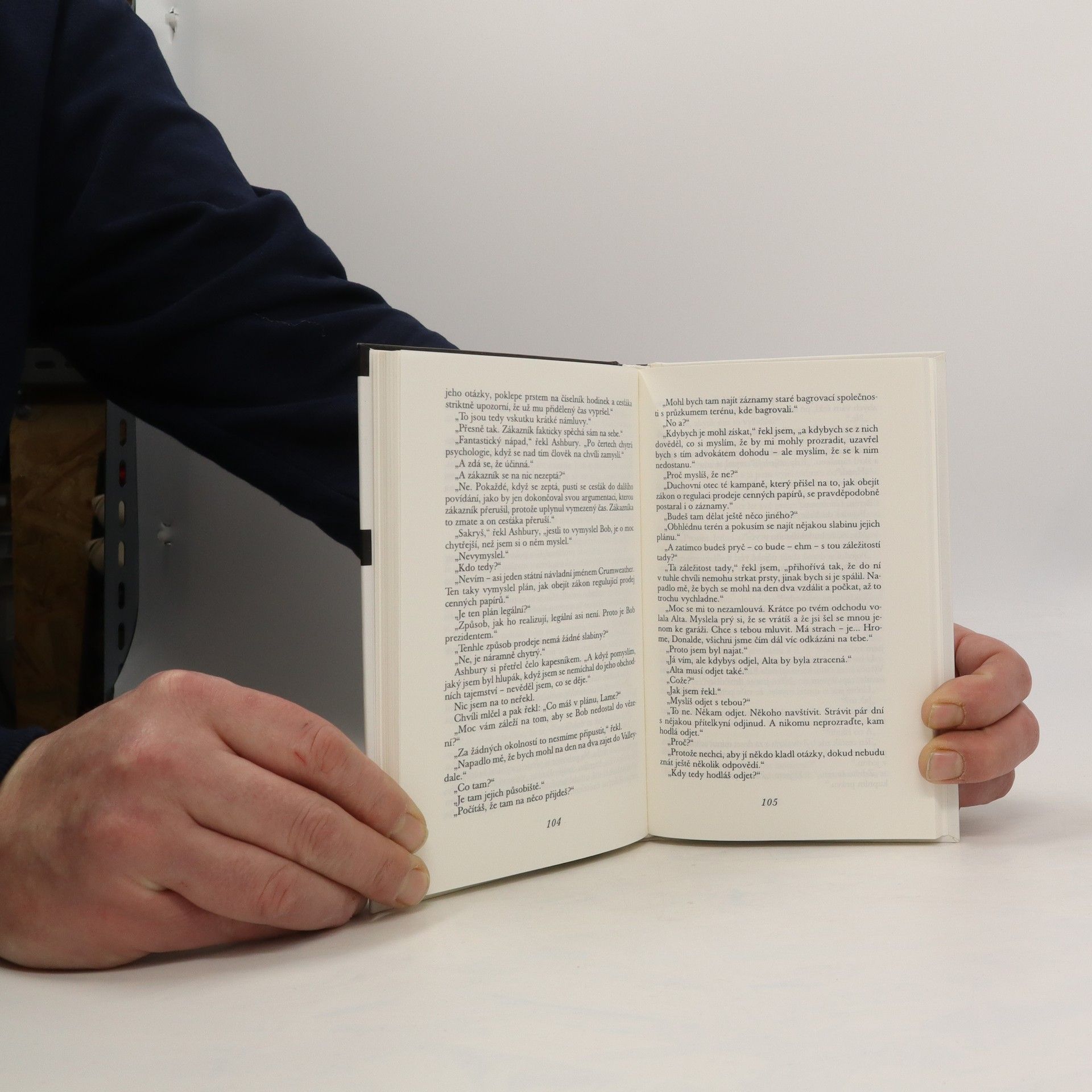 Erle Stanley Gardner Zlato přichází v cihlách