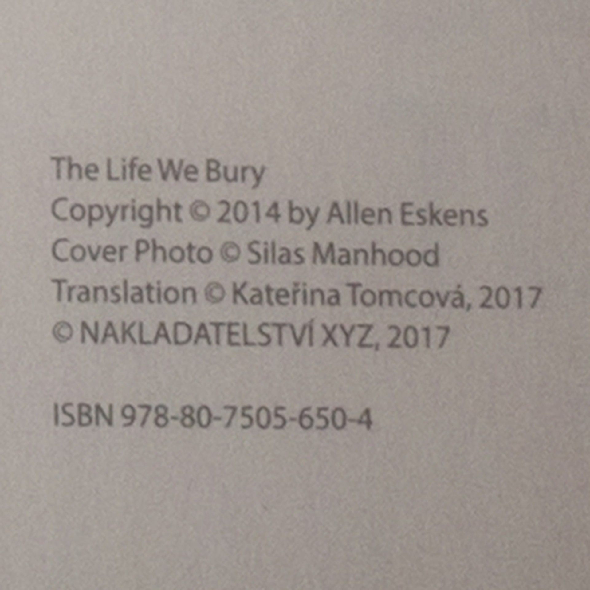 Allen Eskens Pohřbený život