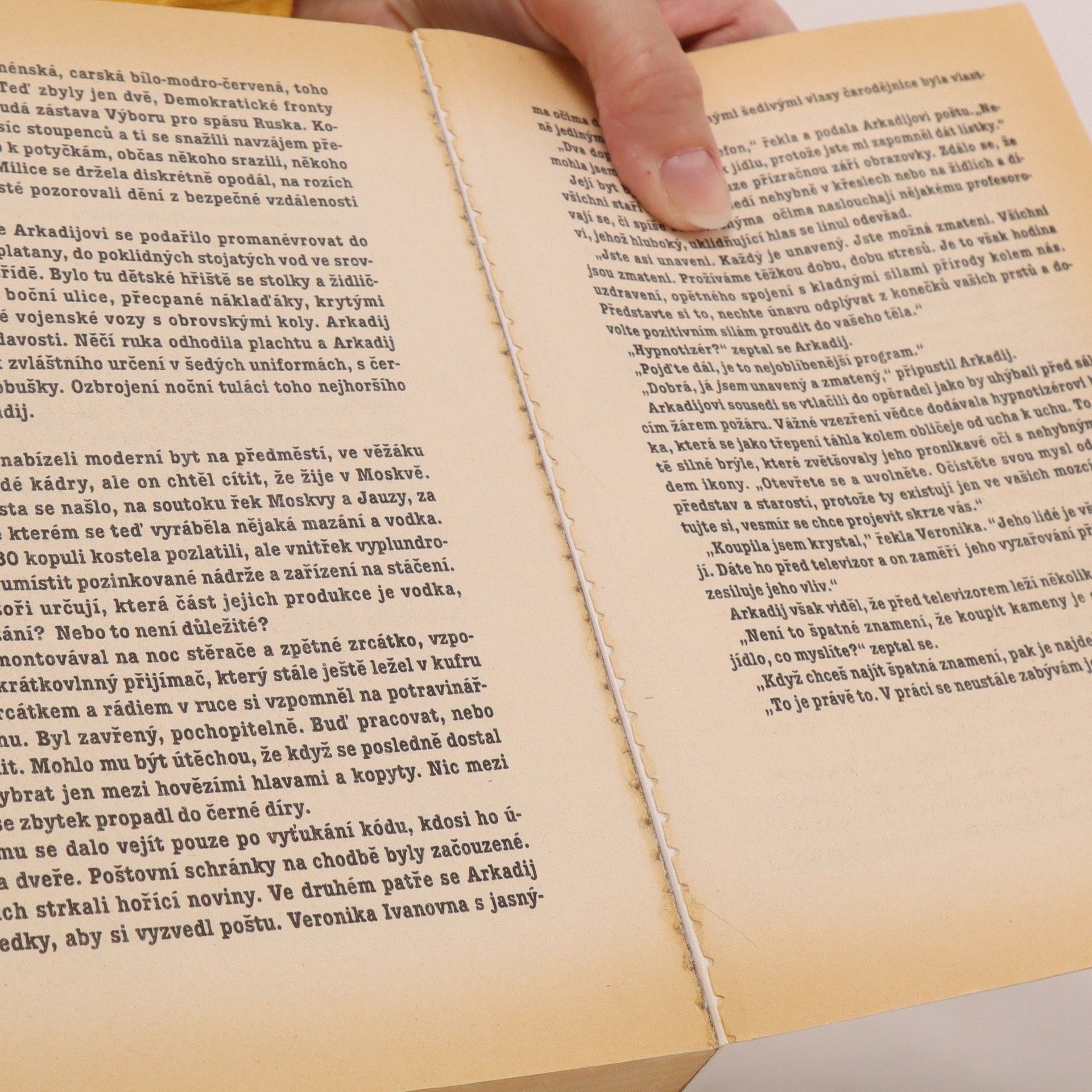 Christopher Andrew KGB. Důvěrná zpráva o zahraničních operacích od Lenina do Gorbačova