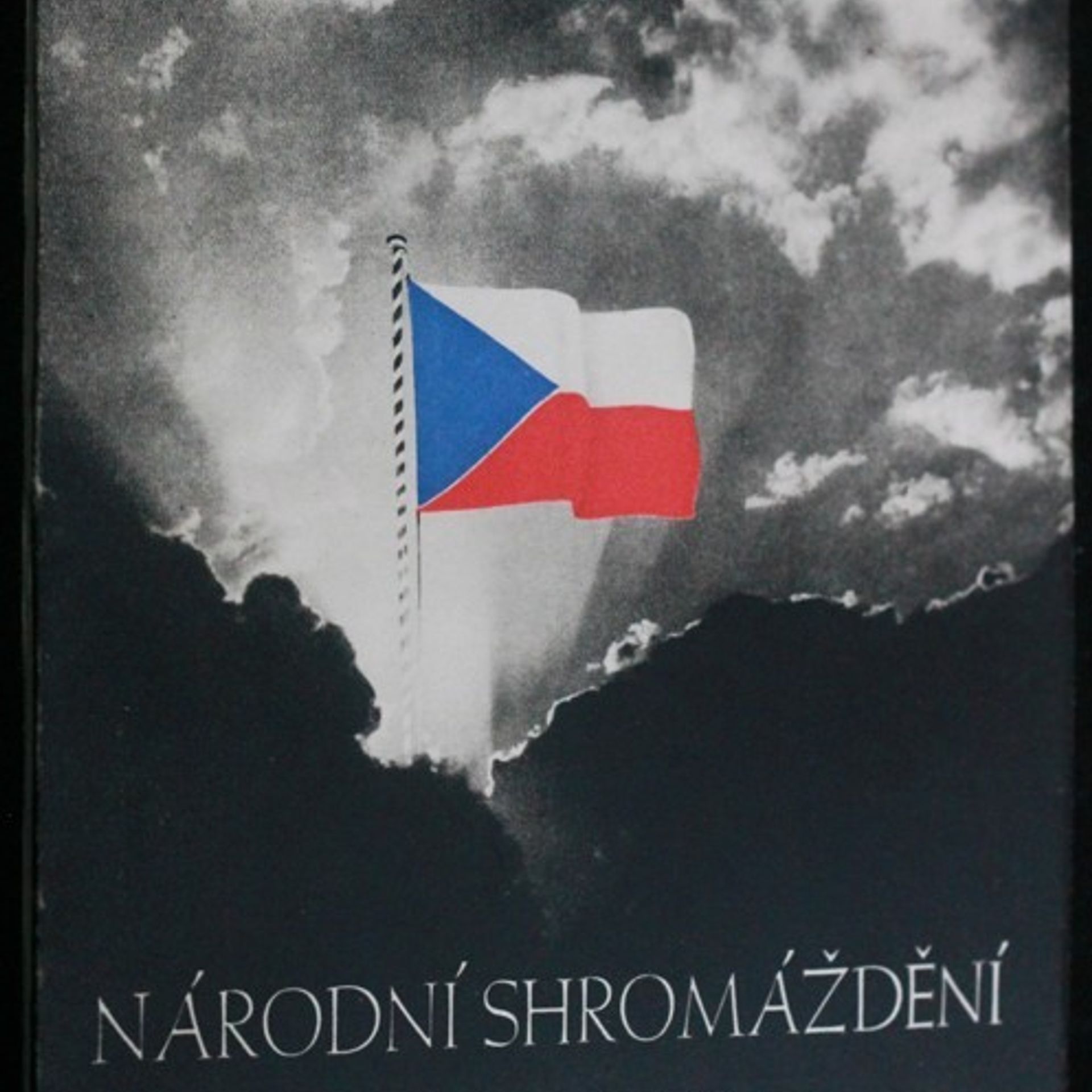 Auteurscollectief Národní shromáždění zahajuje