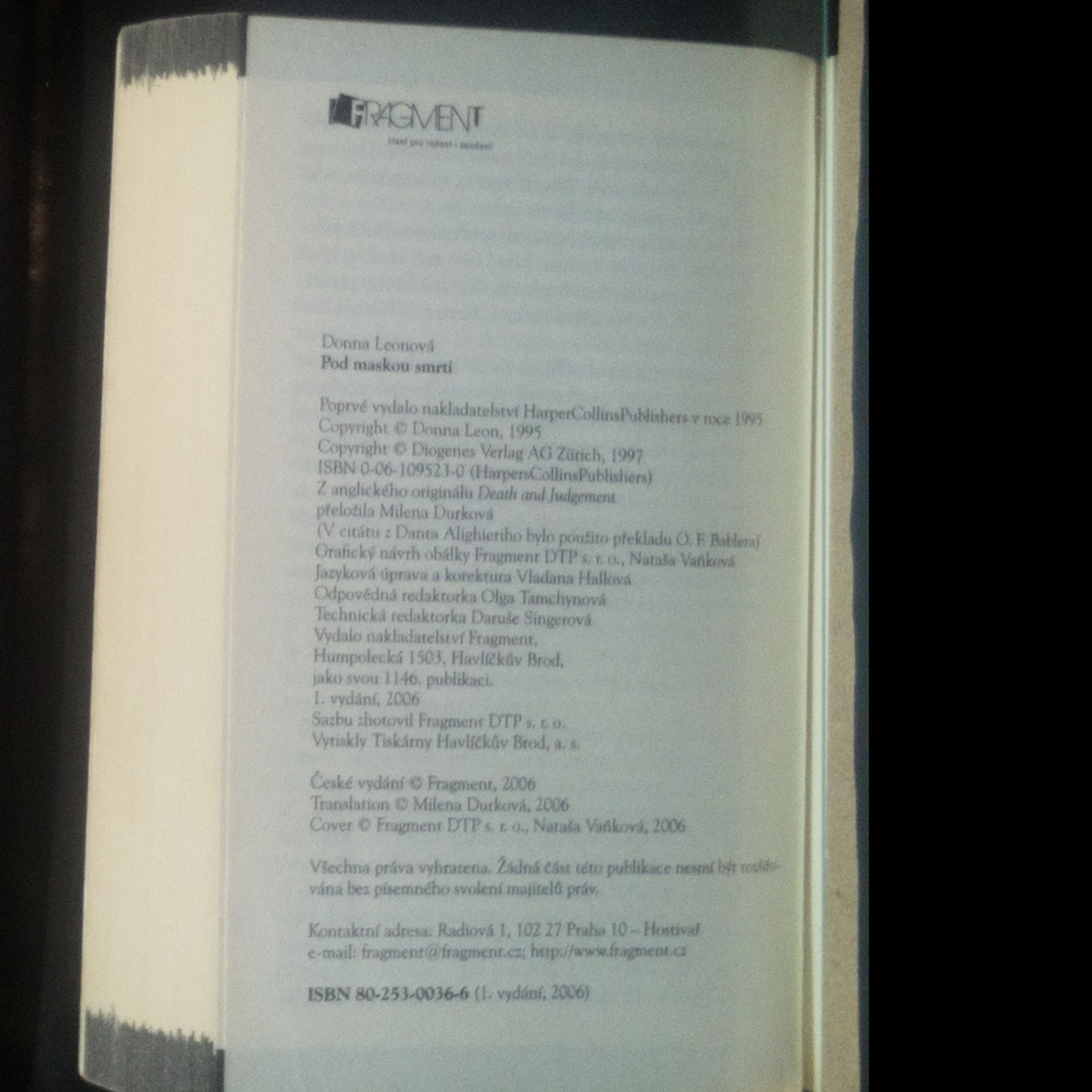 Donna Leon Pod maskou smrti