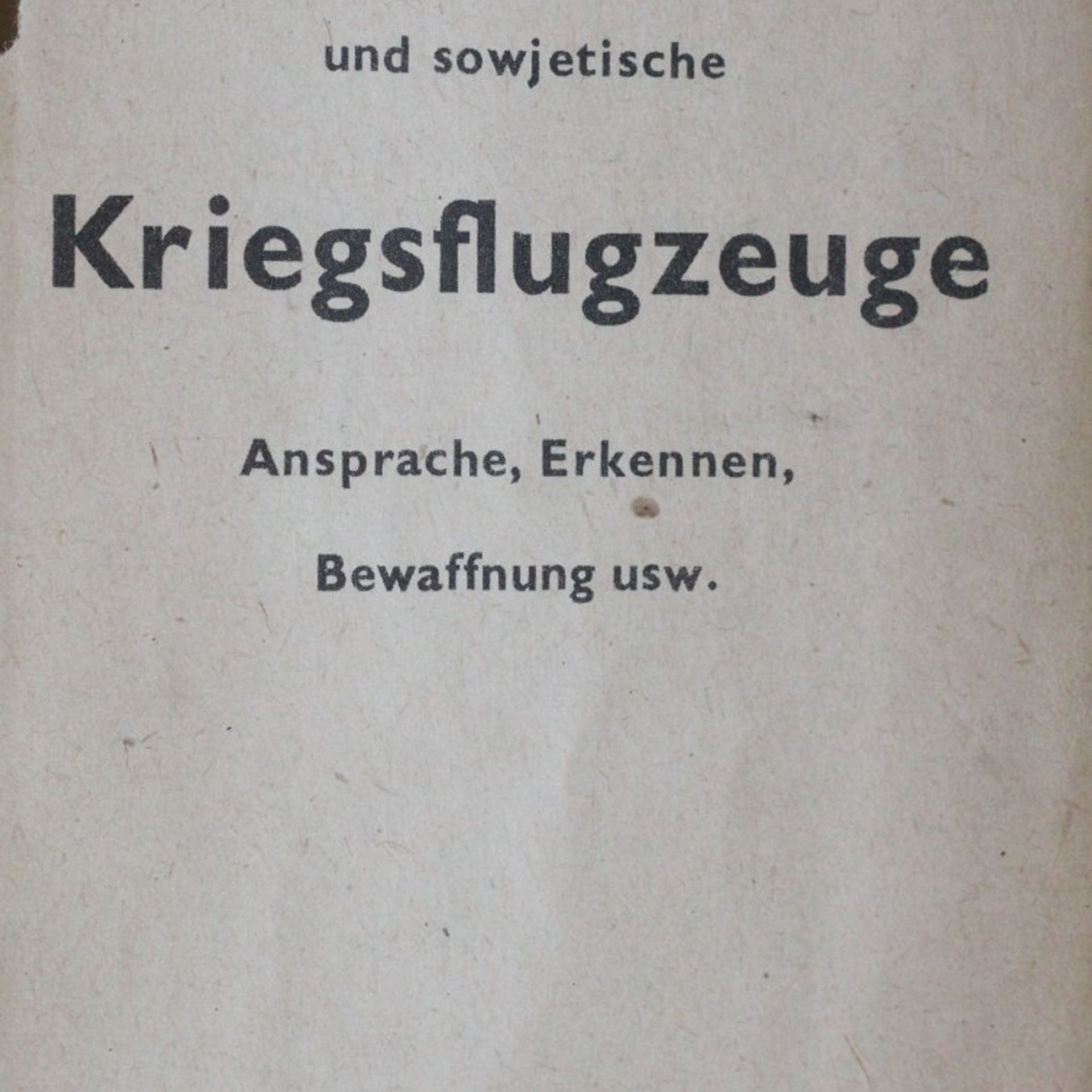 Kolektív autorov Kriegsflugzeuge. Ansprache, erkennen, bewaffnung usw.