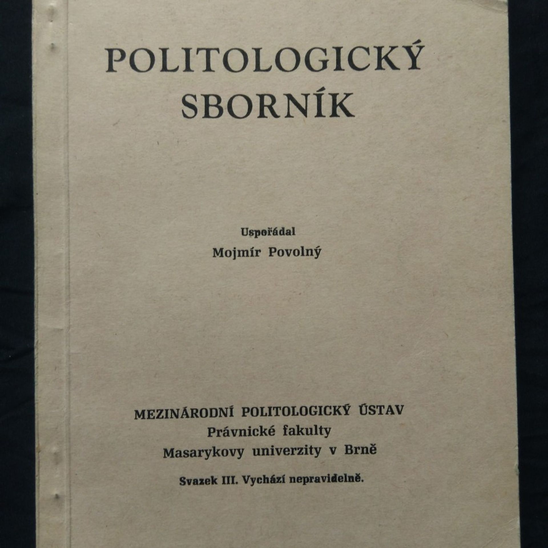 AA.VV. Politologický sborník