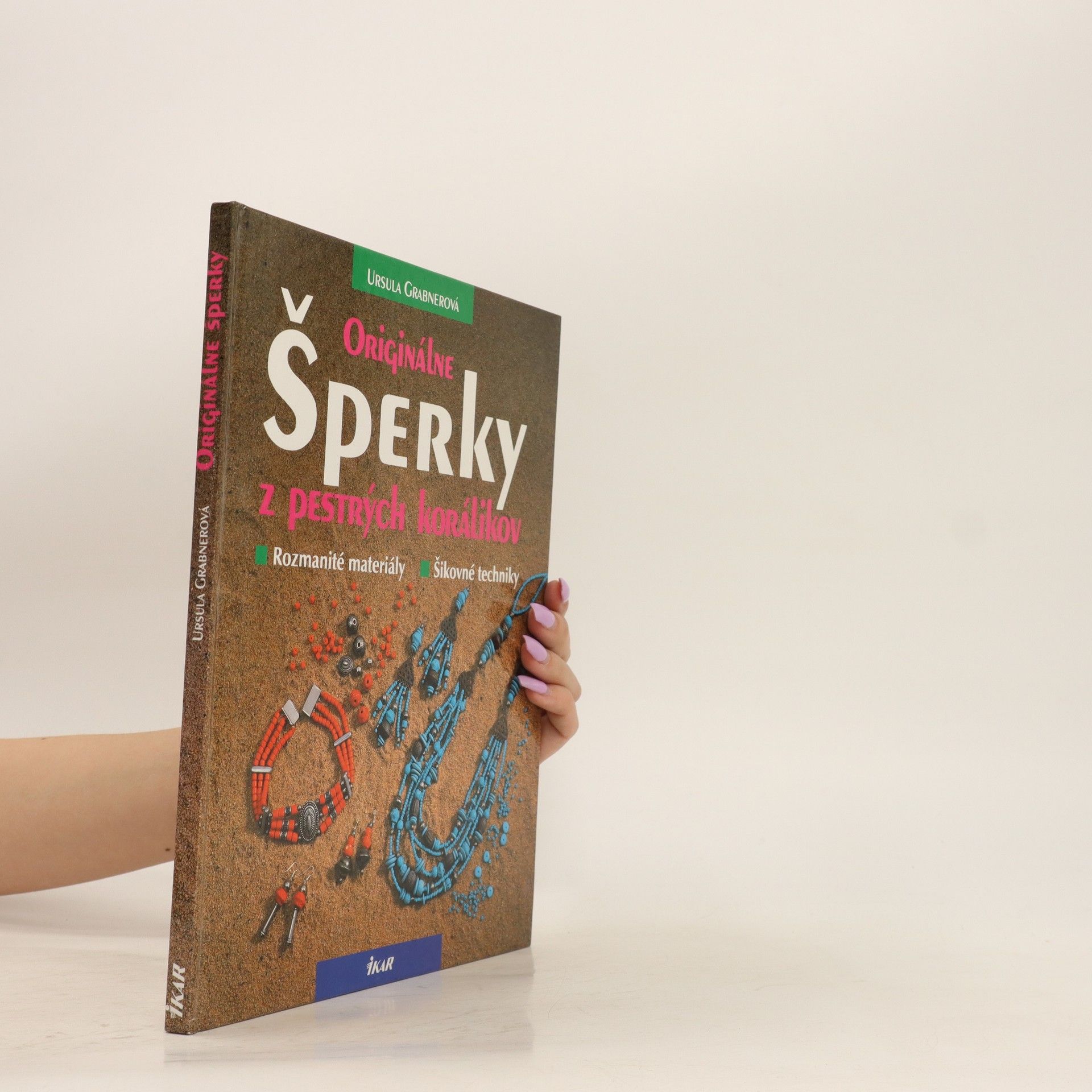 Ursula Grabner Originálne šperky z pestrých korálikov