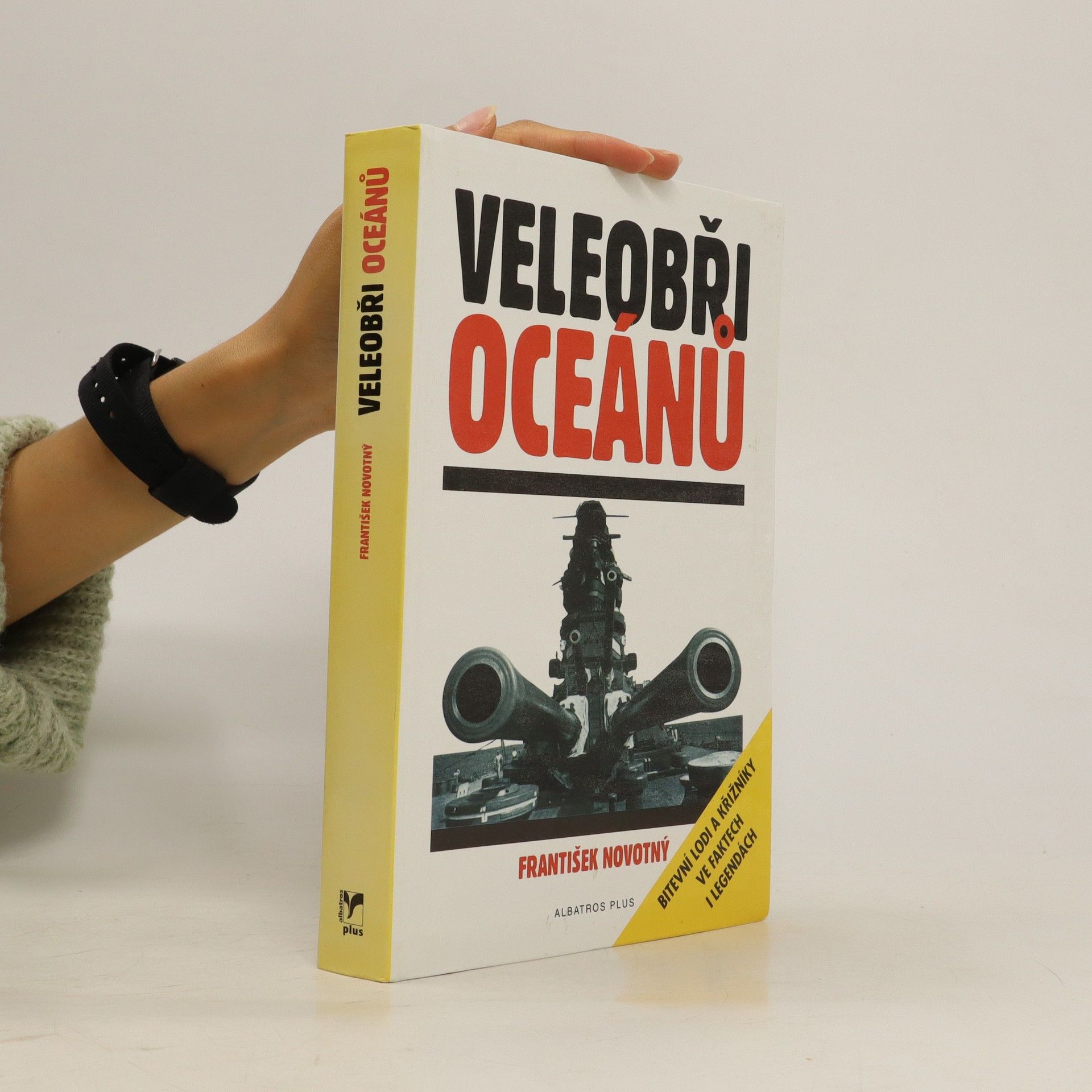 František Novotný Veleobři oceánů