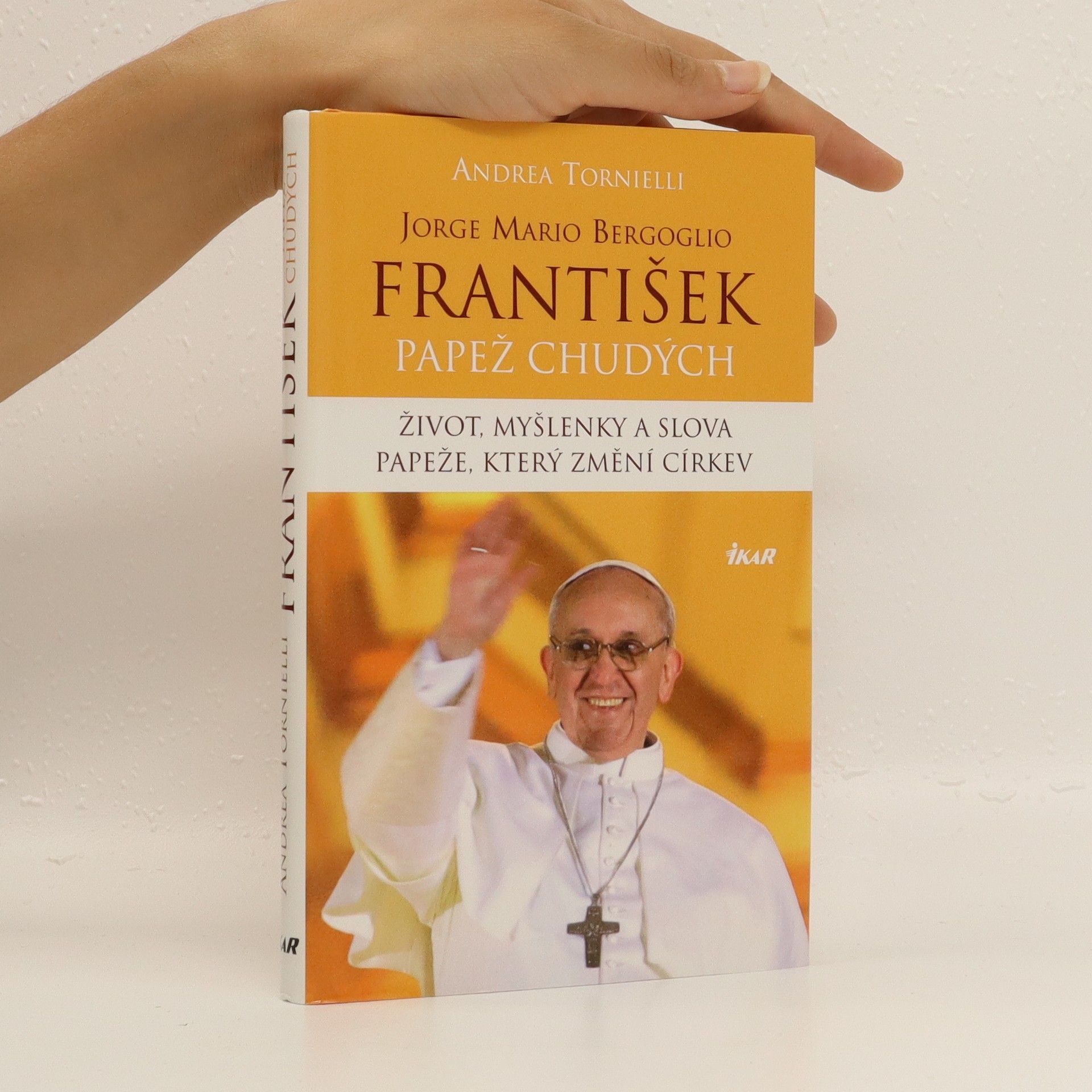 Andrea Tornielli František. Papež chudých