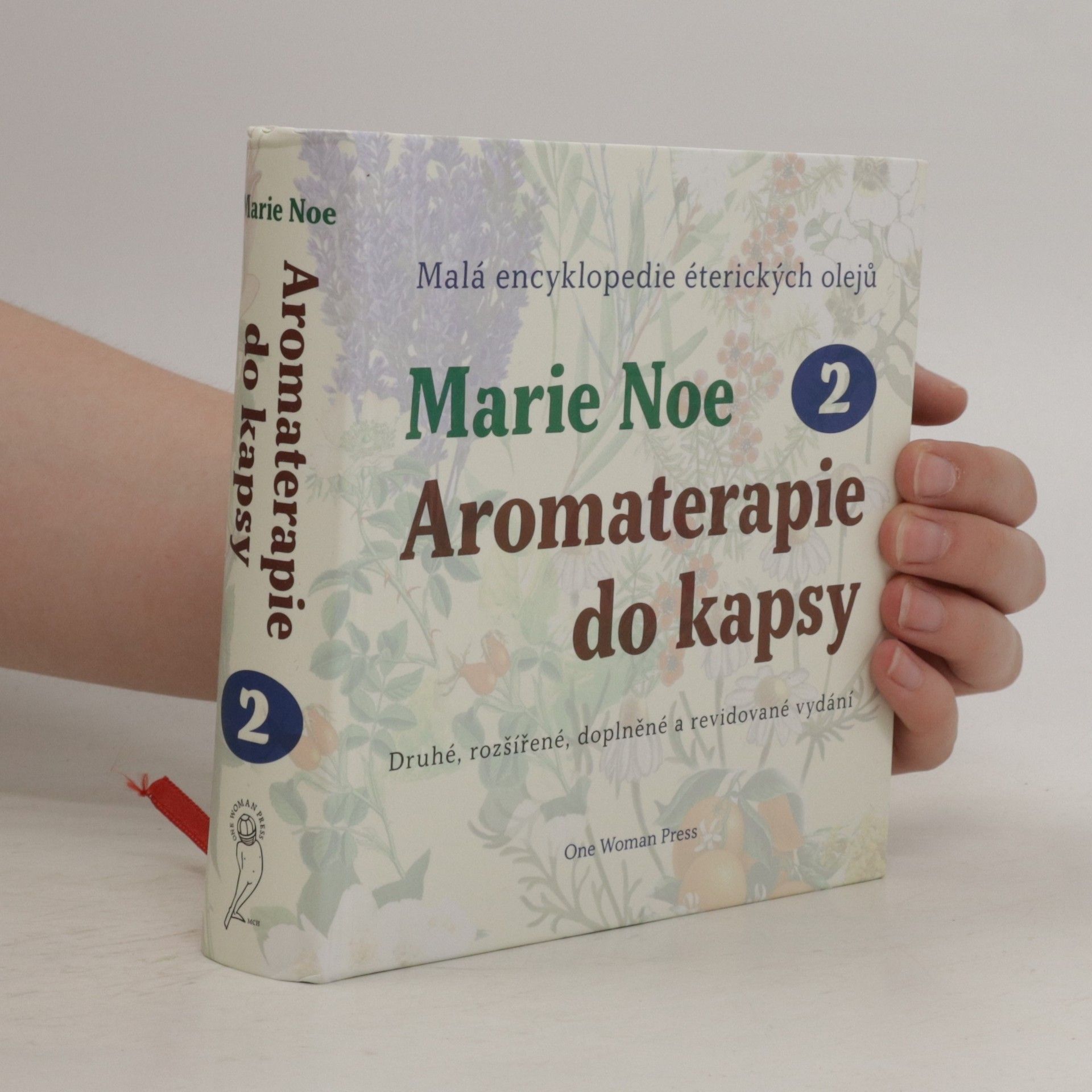 Marie-Noe͏̈lle Roubaud Aromaterapie do kapsy 2