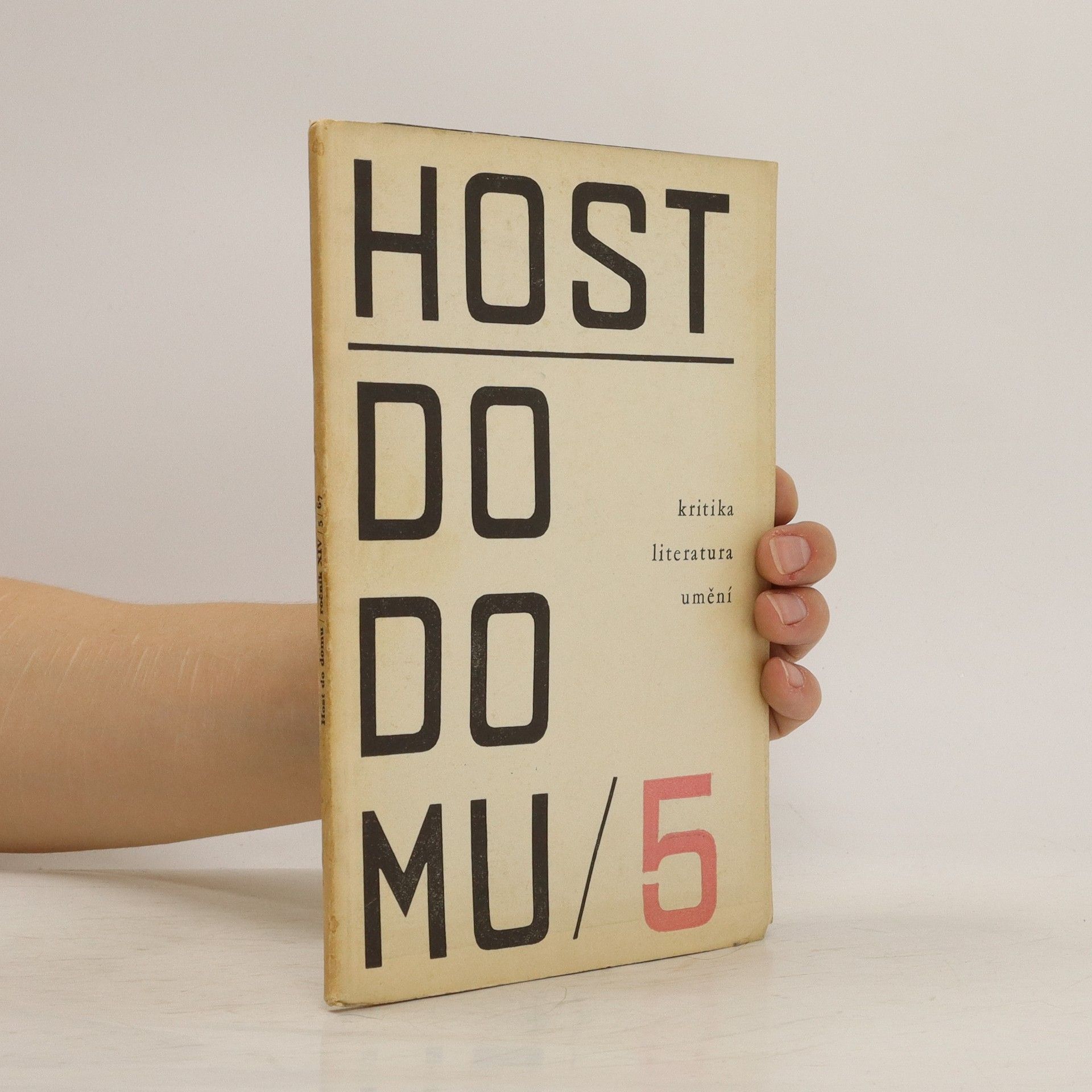 AA.VV. Host do domu 5. Kritika, literatura, umění