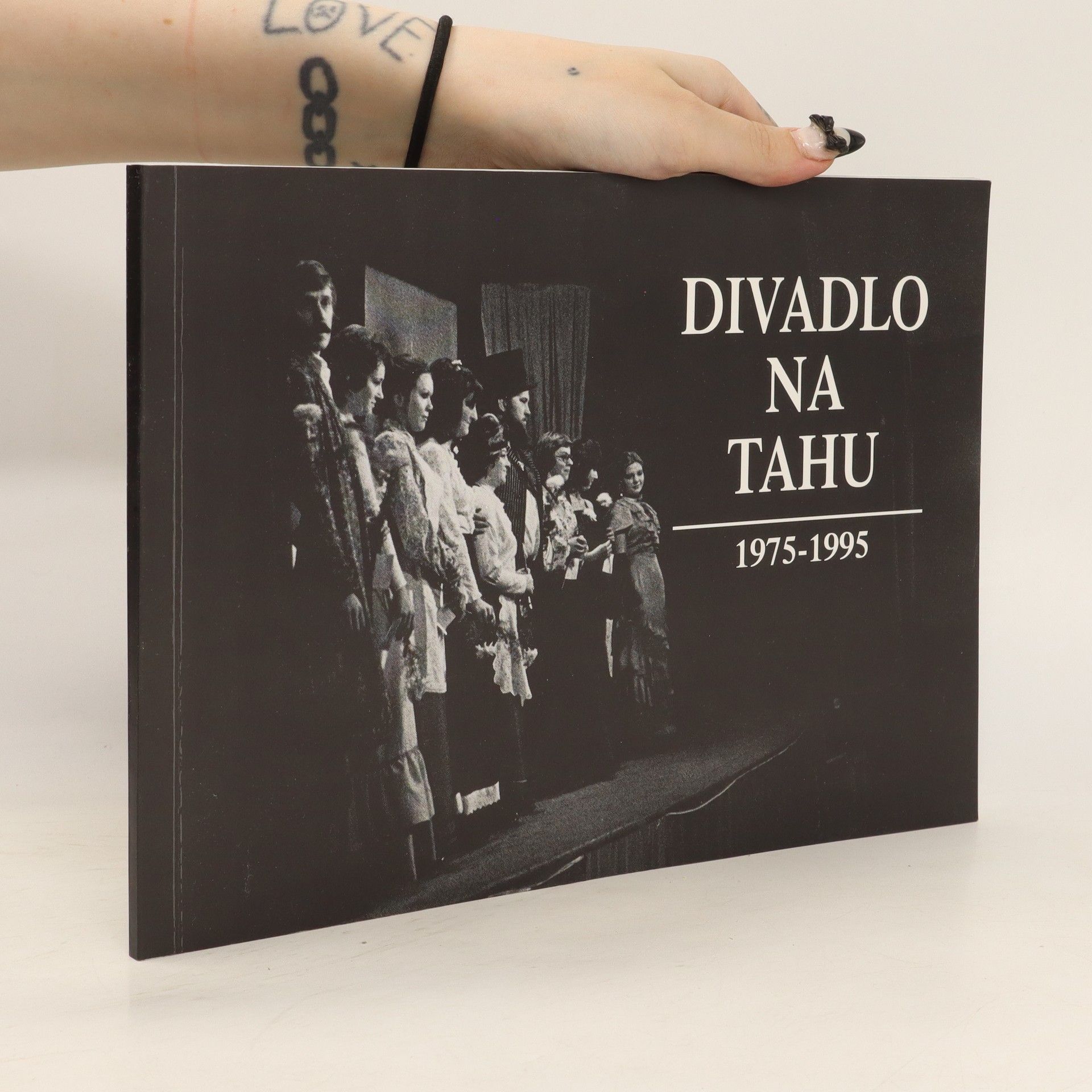 Andrej Krob Divadlo na tahu. 1975-1995