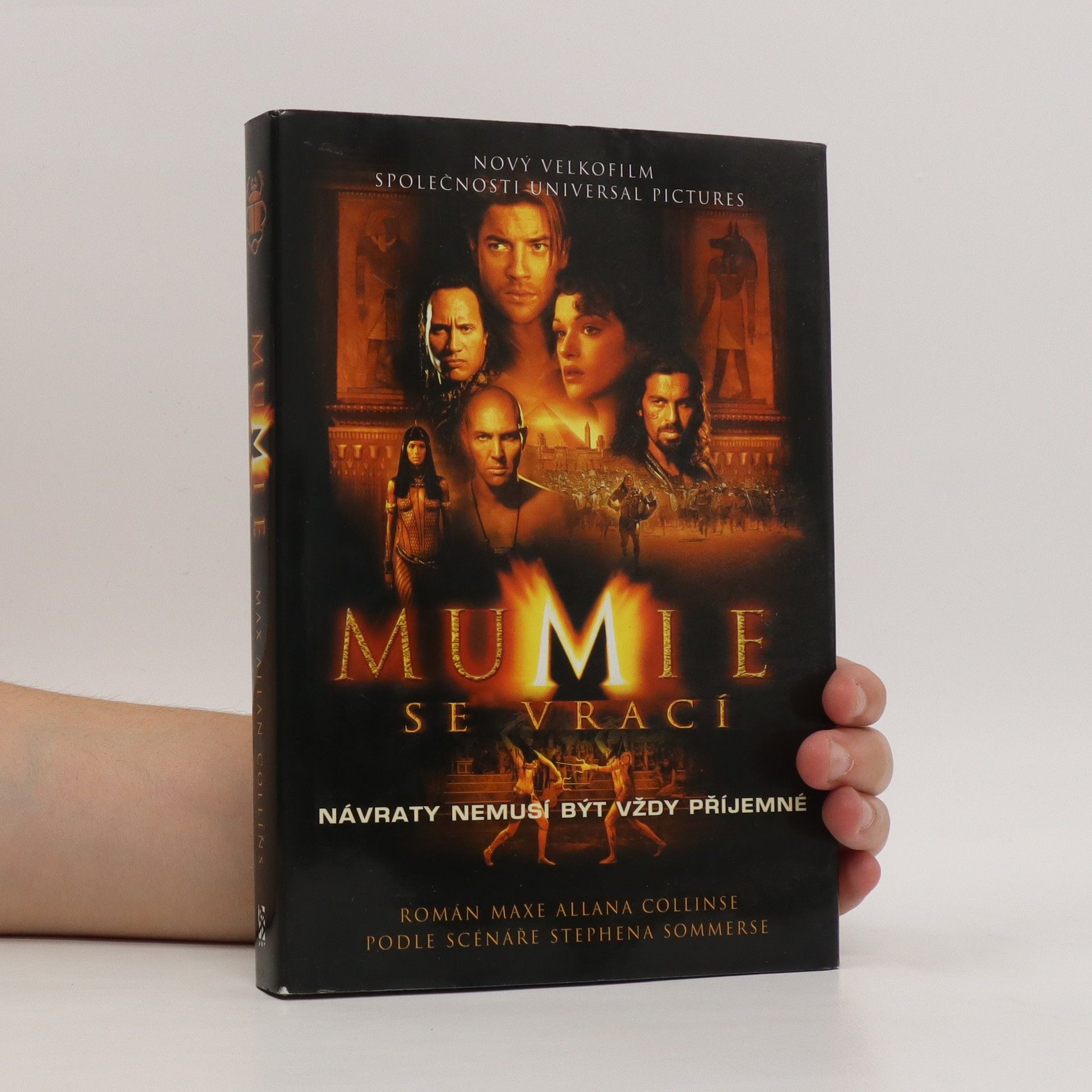 Max Allan Collins Mumie se vrací