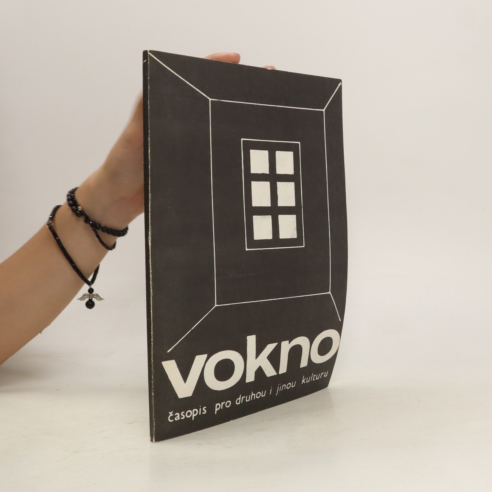 Various authors Vokno č. 16