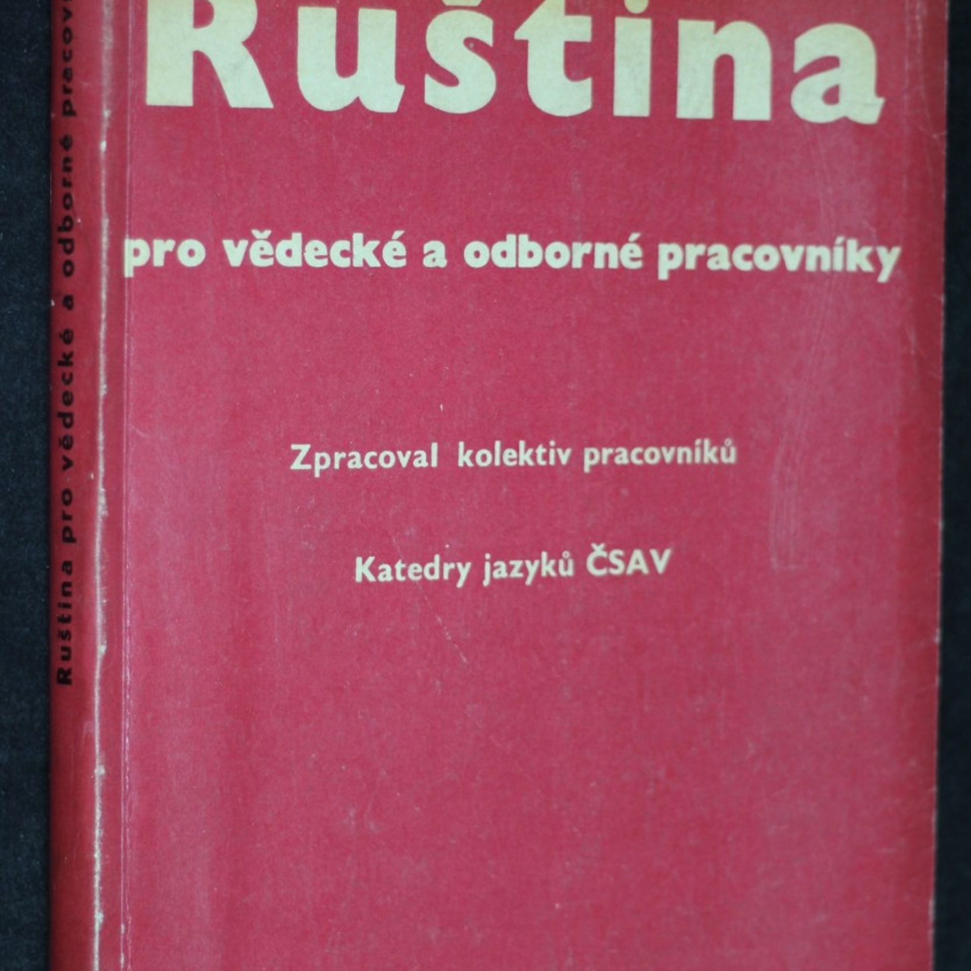 Autores varios Ruština pro vědecké a odborné pracovníky