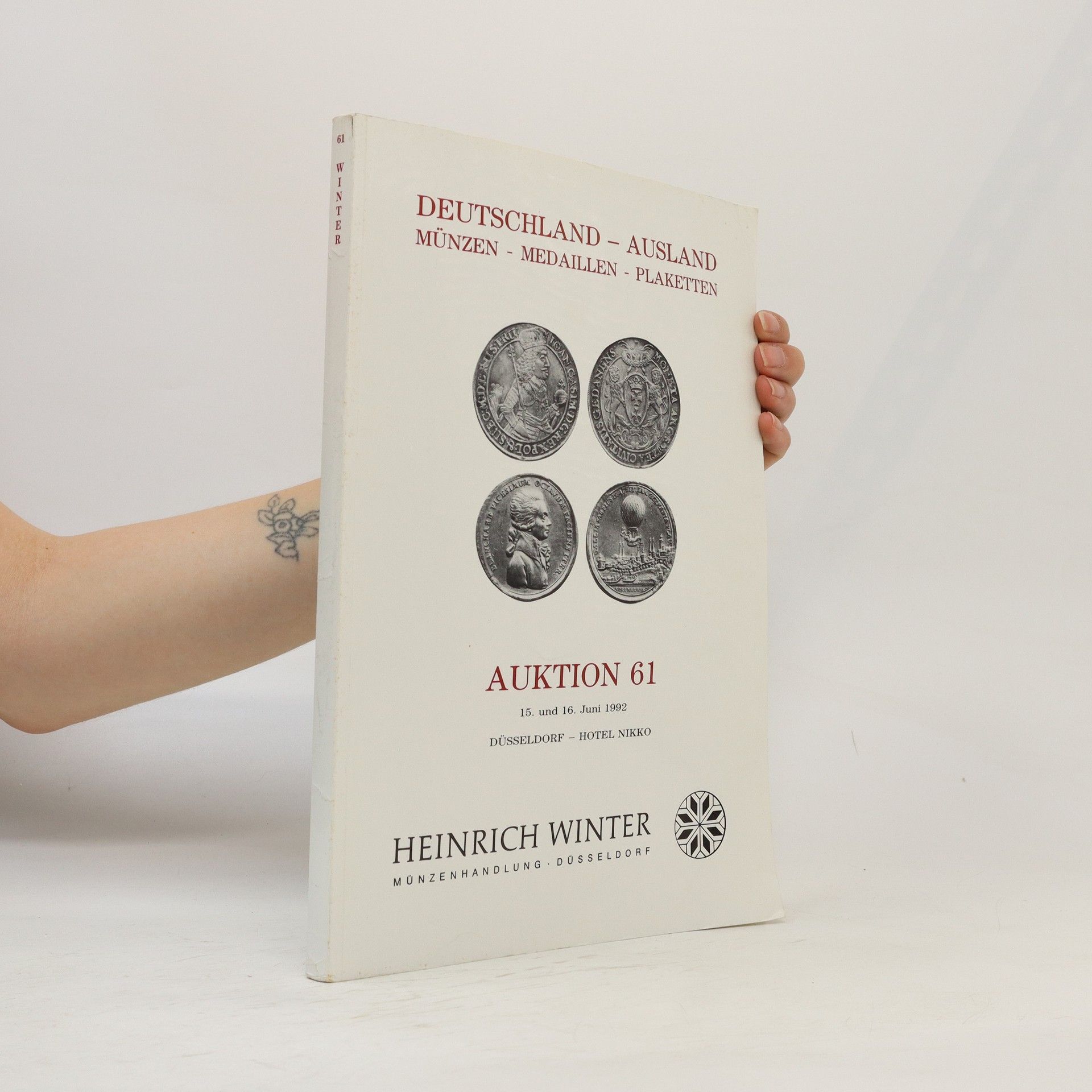 Autores varios Auktion 61