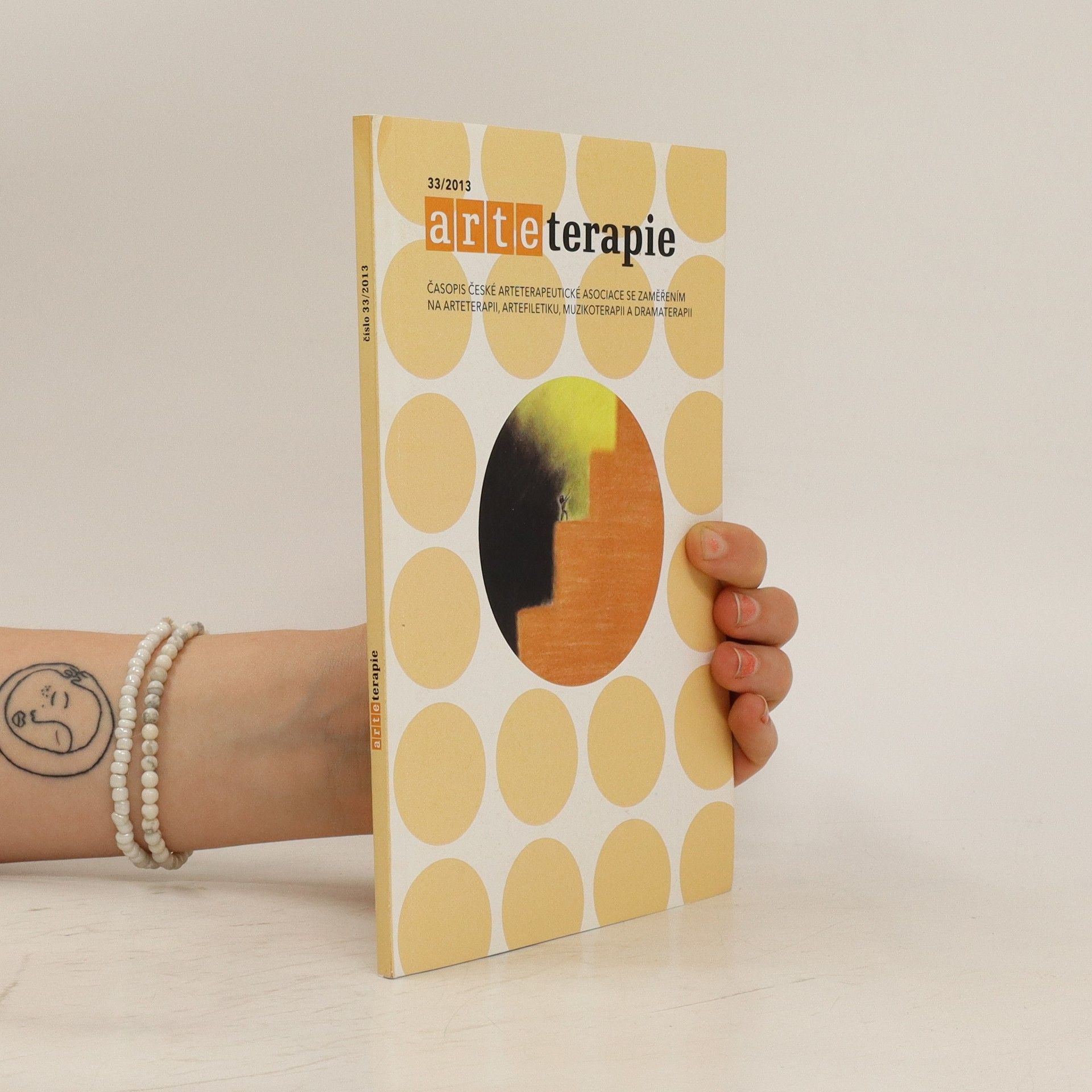 AA.VV. Arteterapie 33/2013