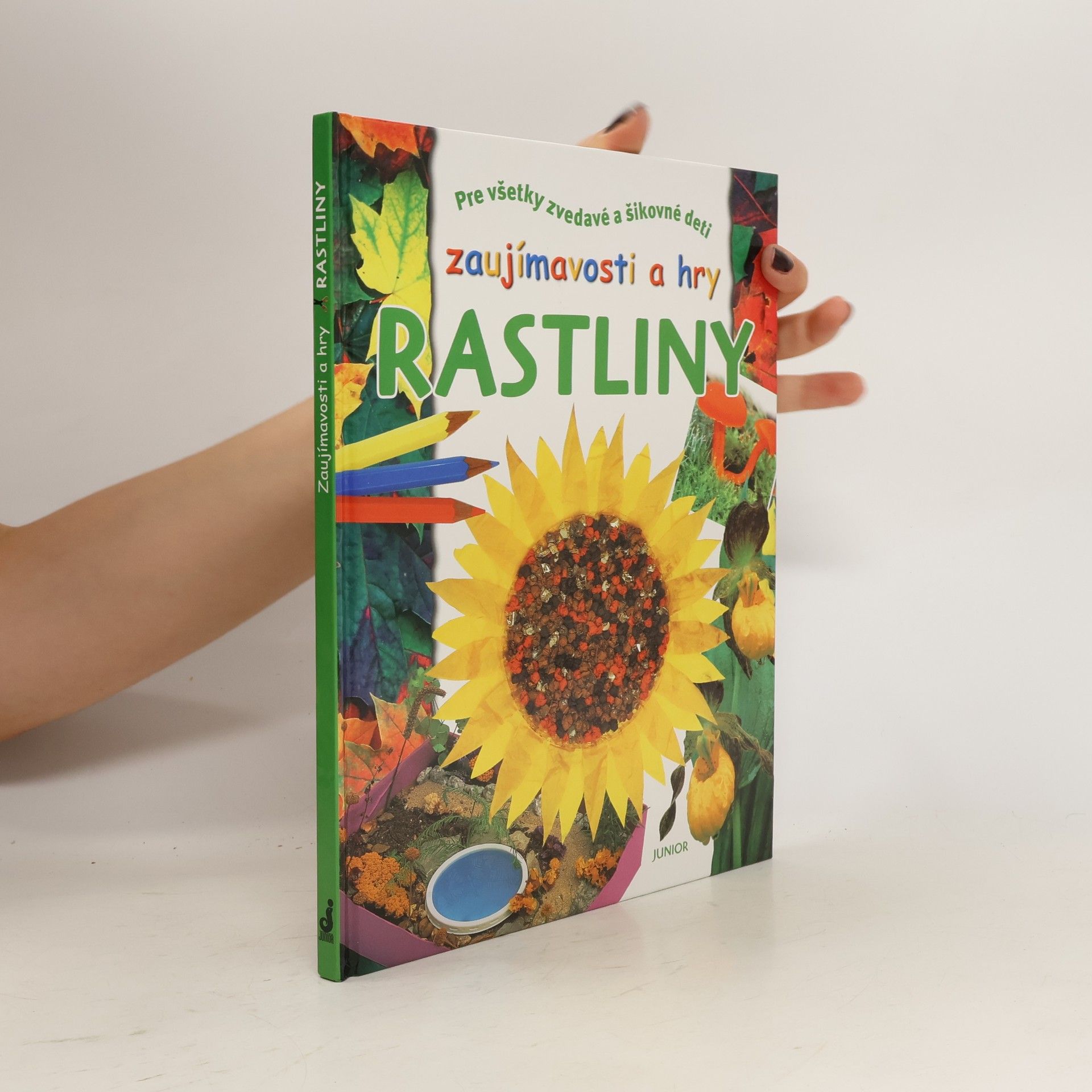 AA.VV. Rastliny - zaujímavosti a hry