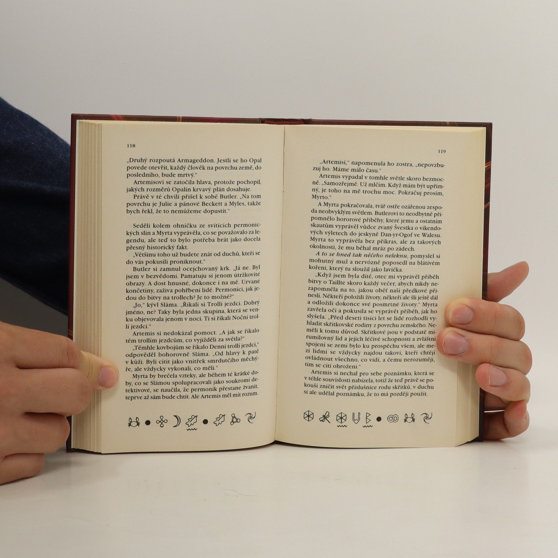 Eoin Colfer Artemis Fowl a poslední strážce