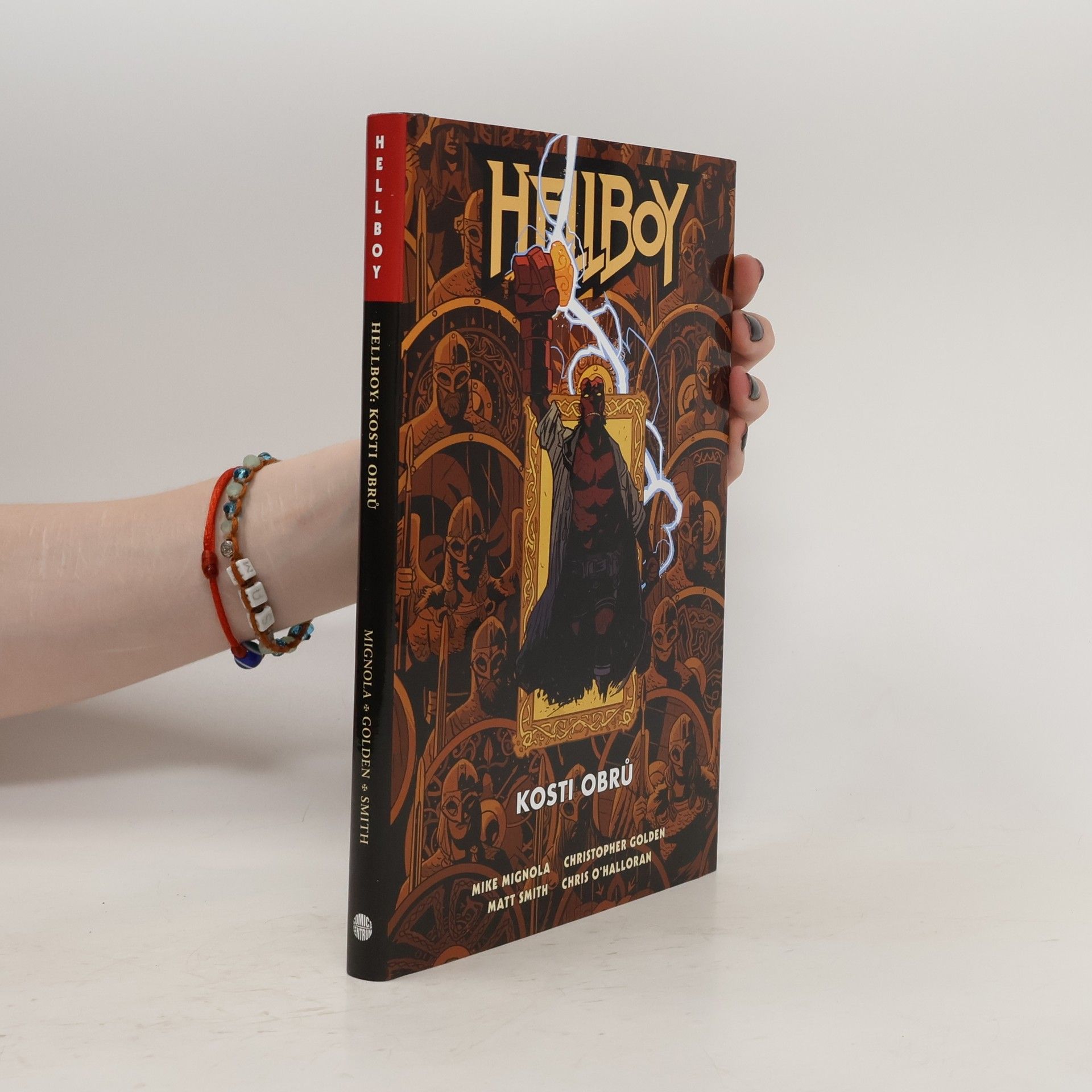 Christopher Golden Hellboy. Kosti obrů.