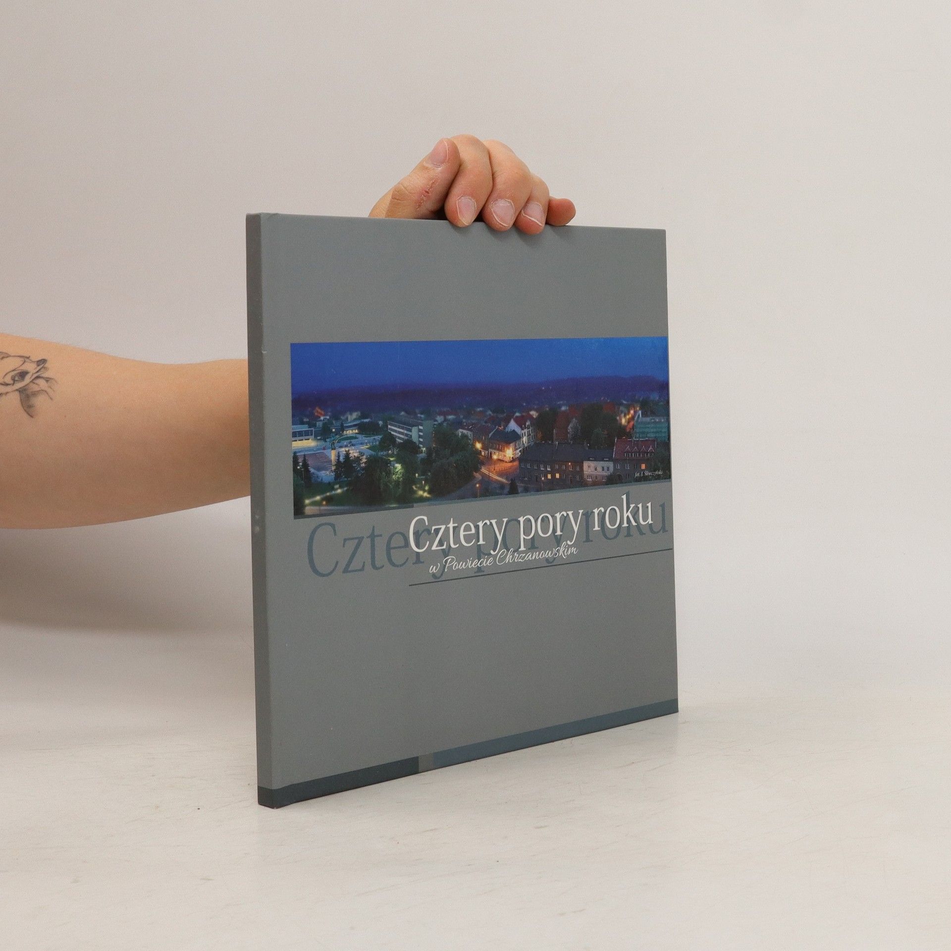 AA.VV. Cztery pory roku