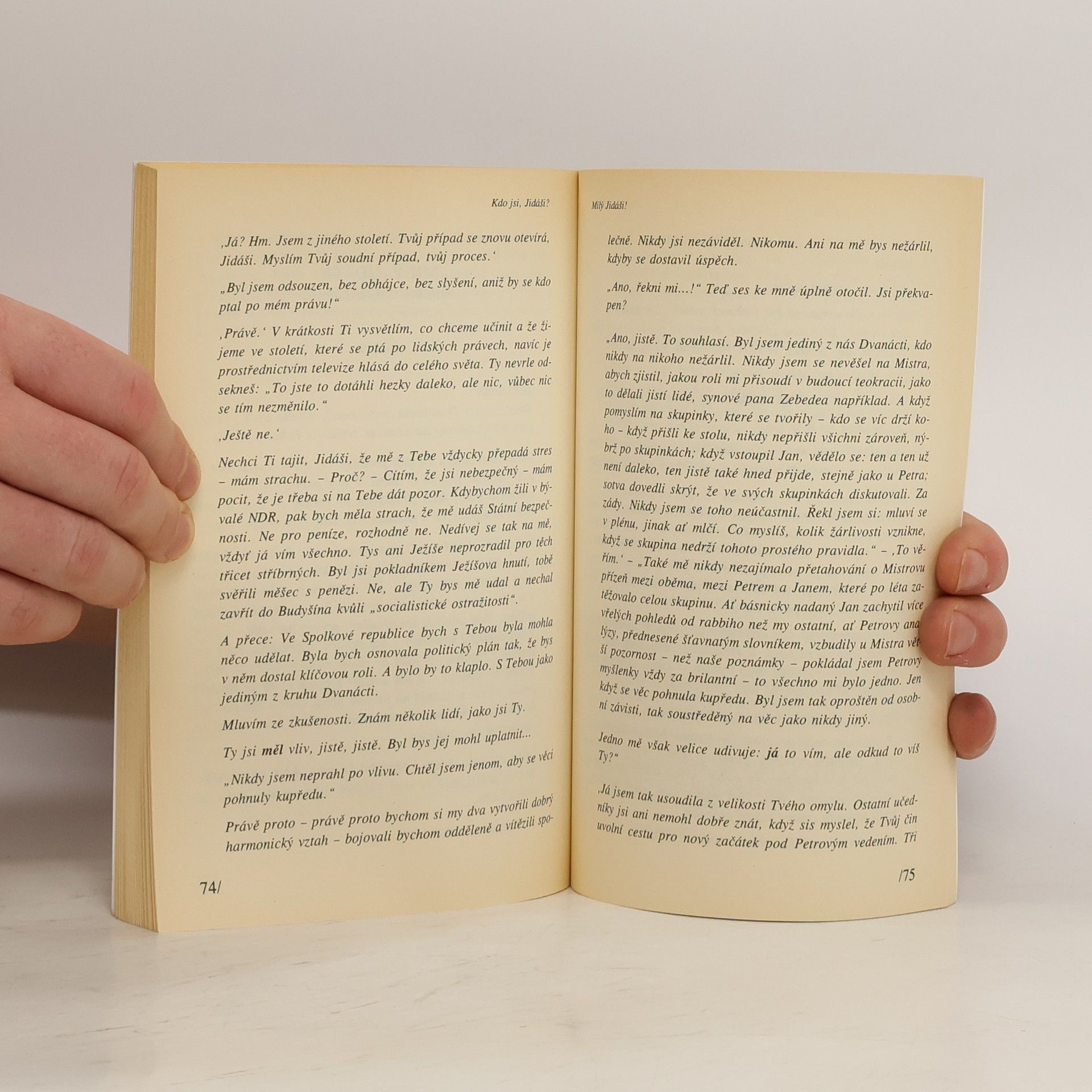 Various authors Kdo jsi, Jidáši? : vrah, zrádce, provokatér, kolaborant, oběť spiknutí, nebo přítel?