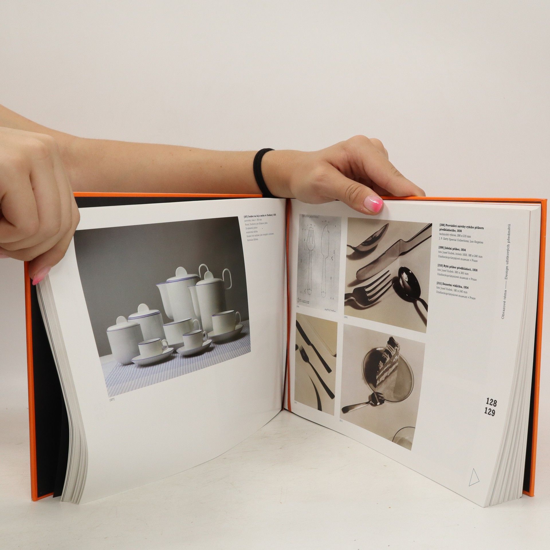 Ladislav Sutnar Ladislav Sutnar - Praha - New York - Design in action