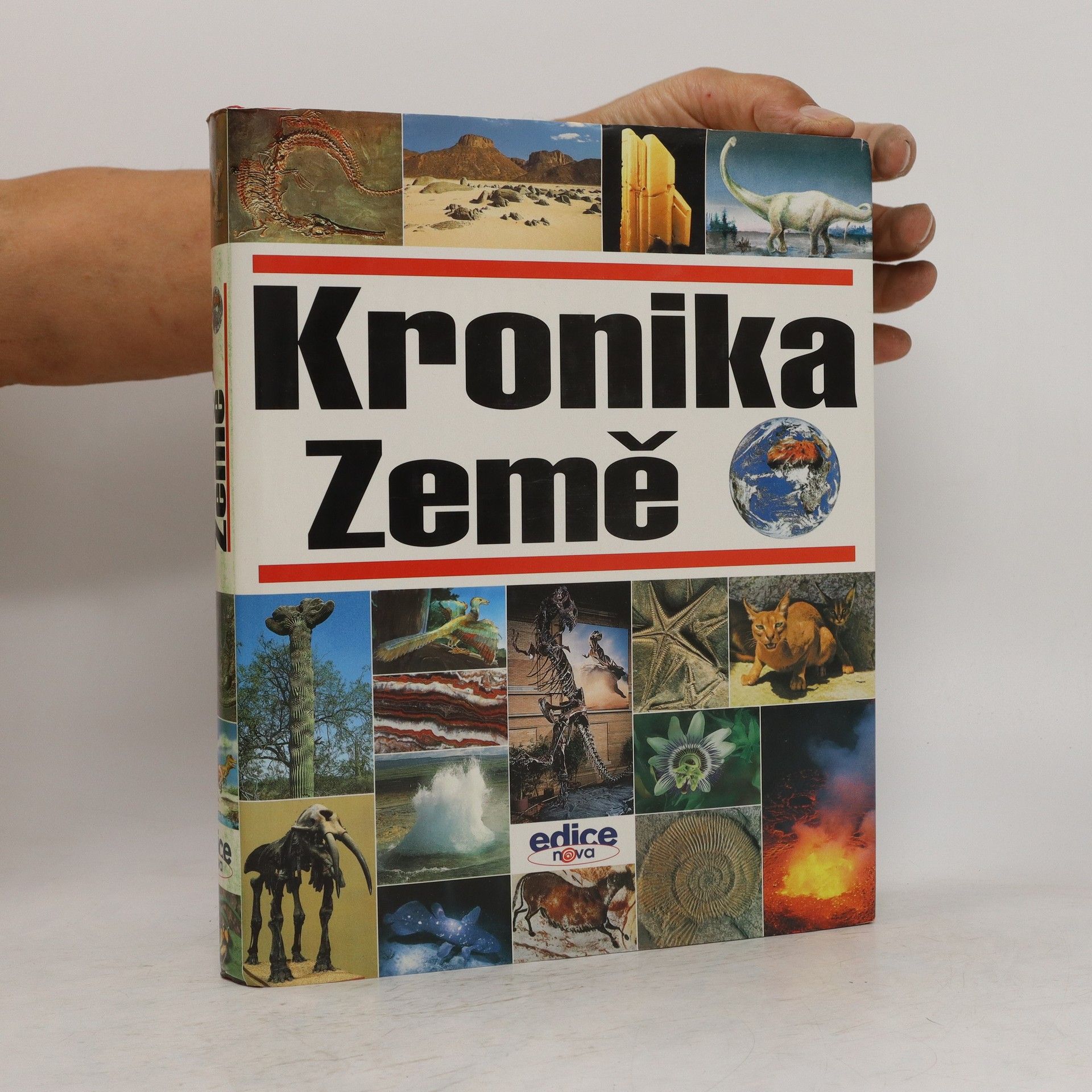 Kolektiv autorů Kronika Země