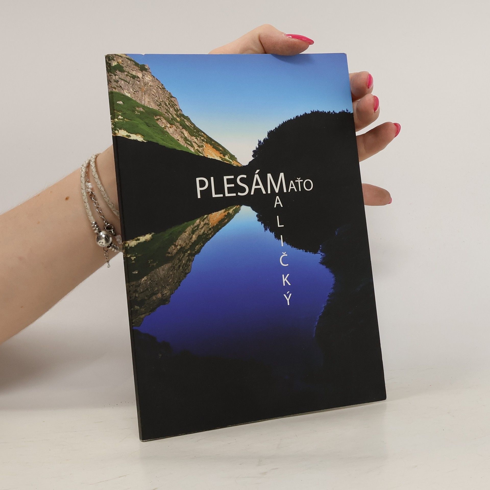 Plesám