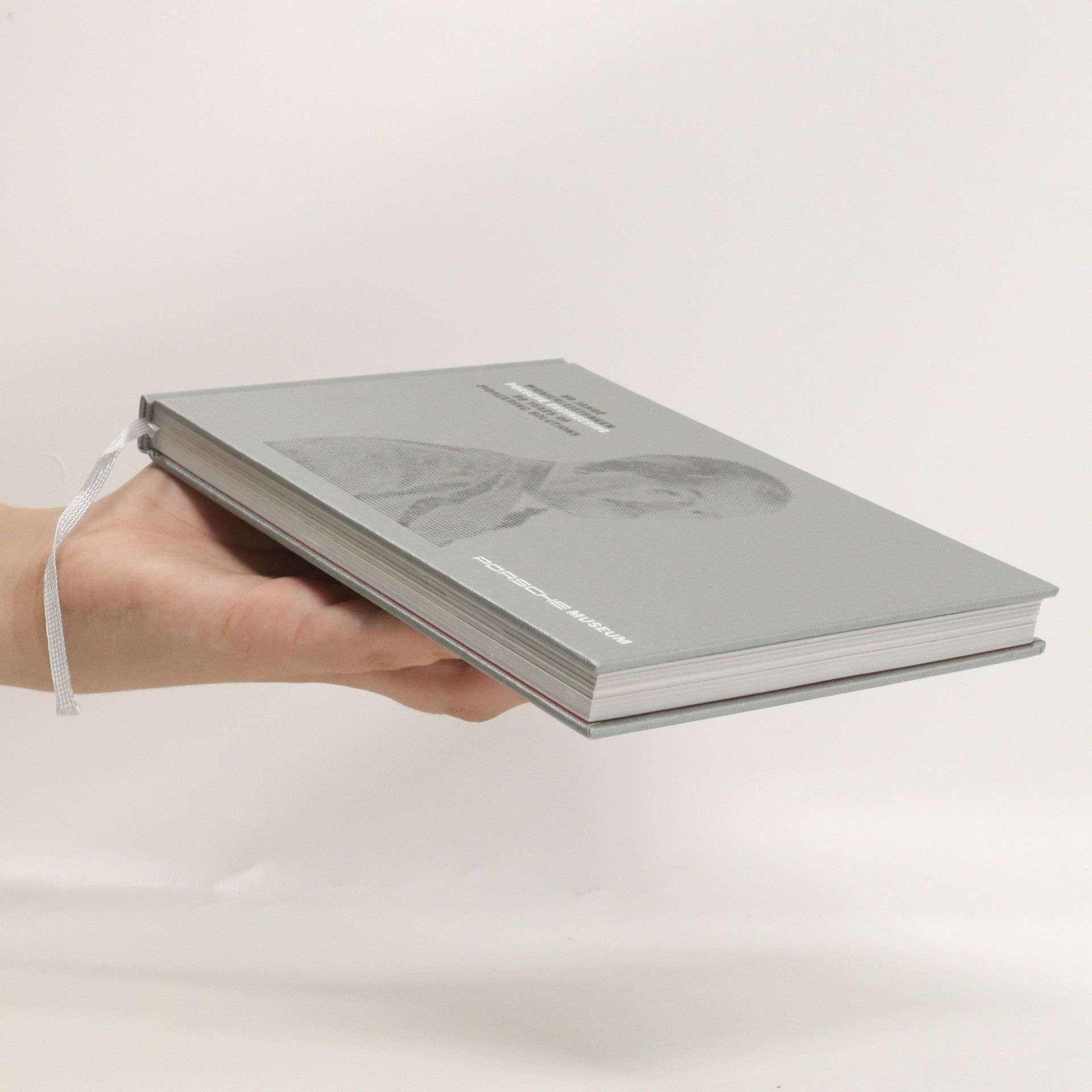Collectif d'auteurs Porsche engineering. 80 Jahre Pionierleistungen = 80 Years of Pioneering Solutions