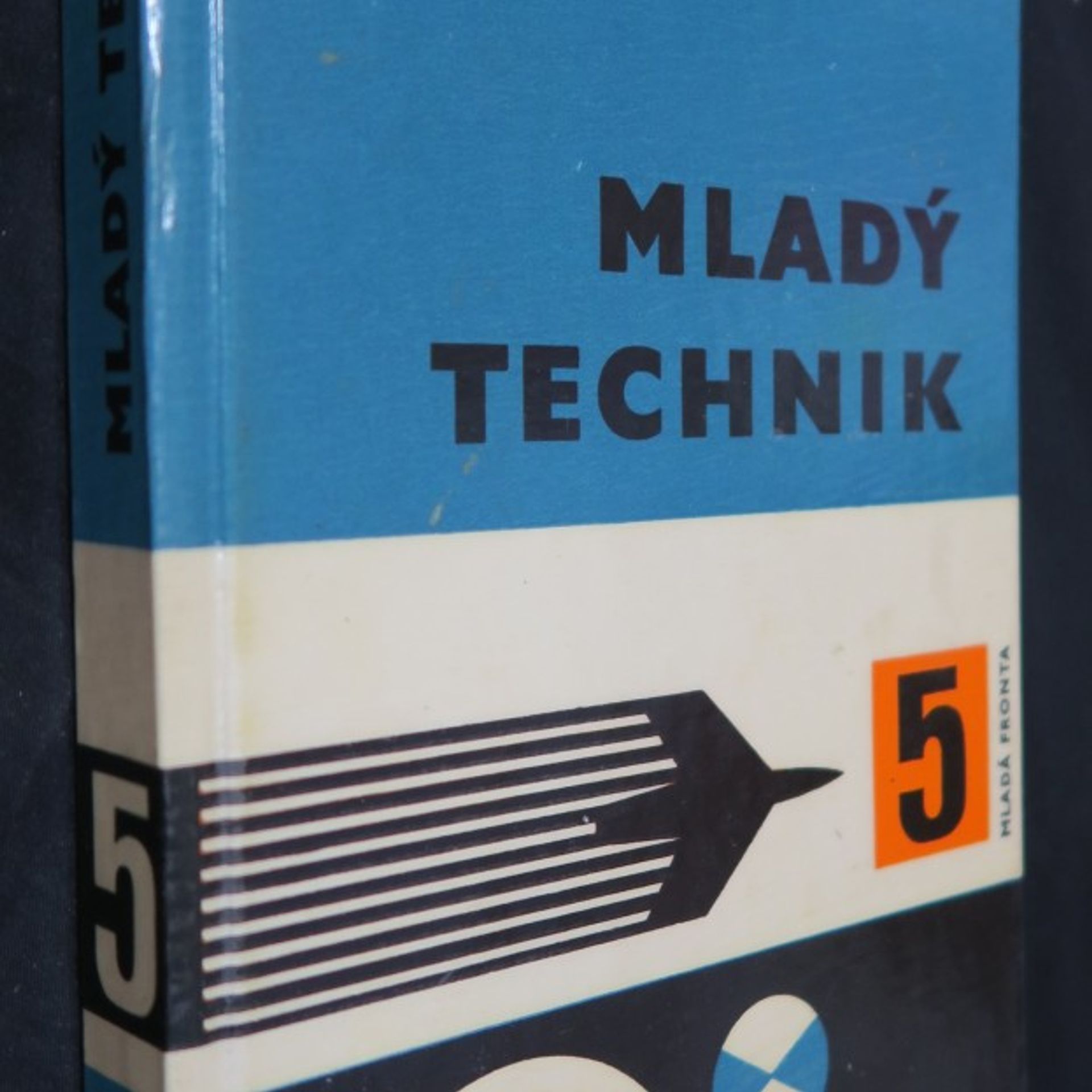 Various authors Mladý technik 5