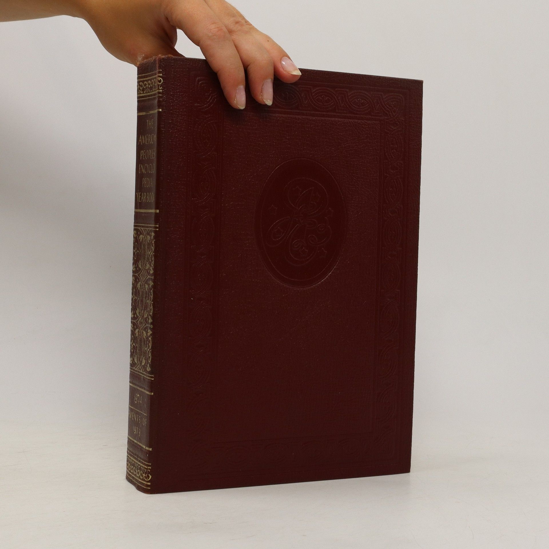 Various authors The American Peoples Encyclopedia. Yearbook 1973, 1974