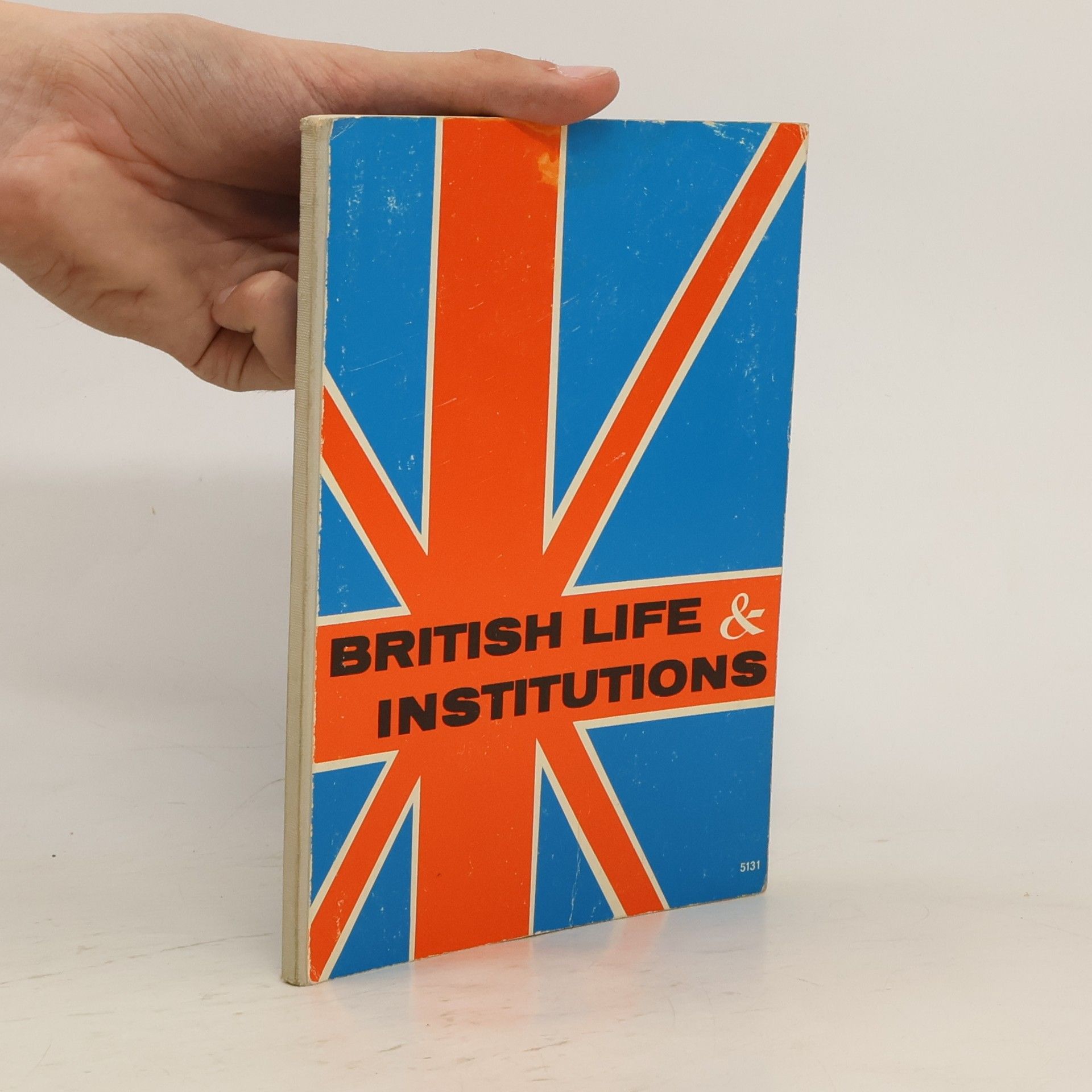 D. L. Howard British Life & Institutions