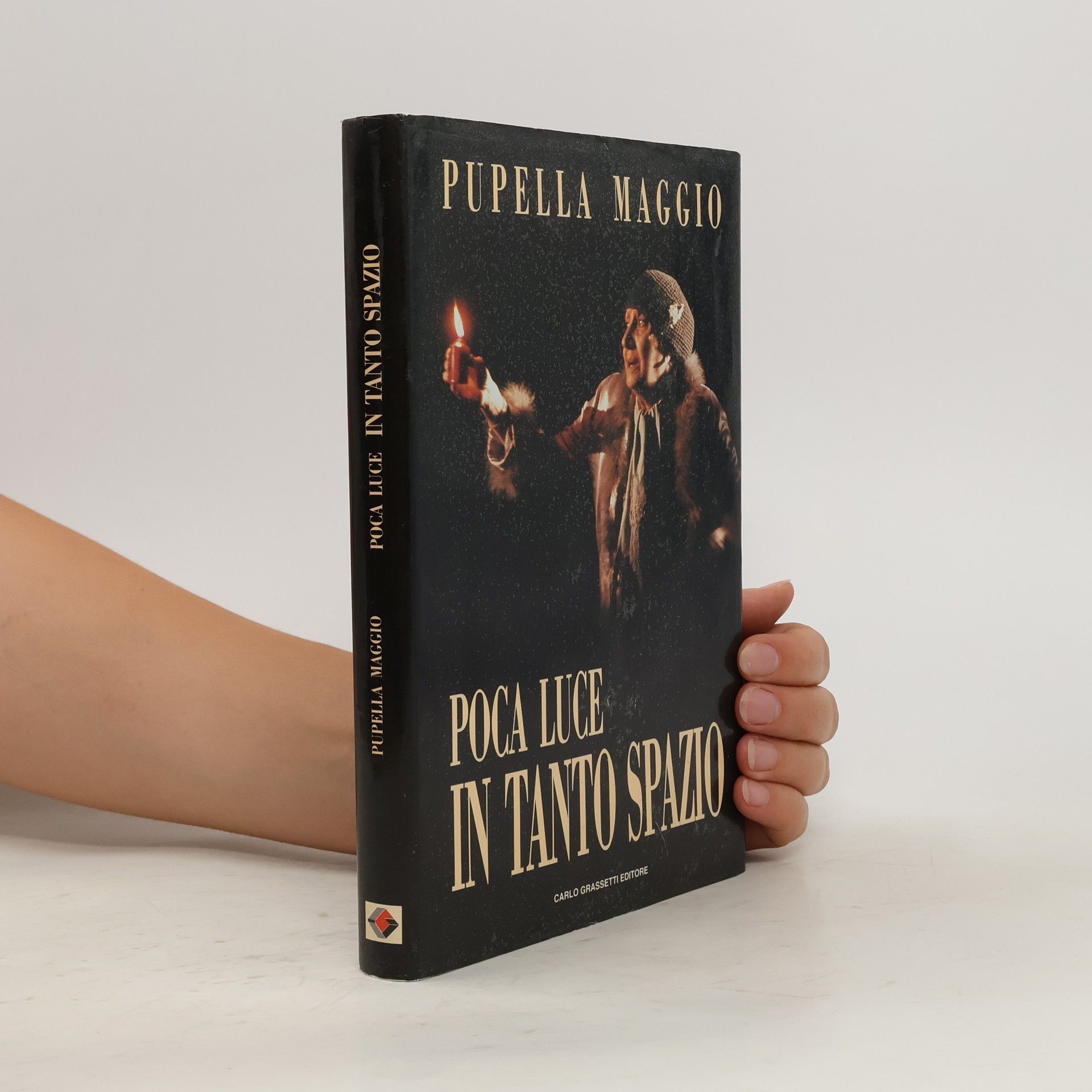 Pupella Maggio Poca luce in tanto spazio