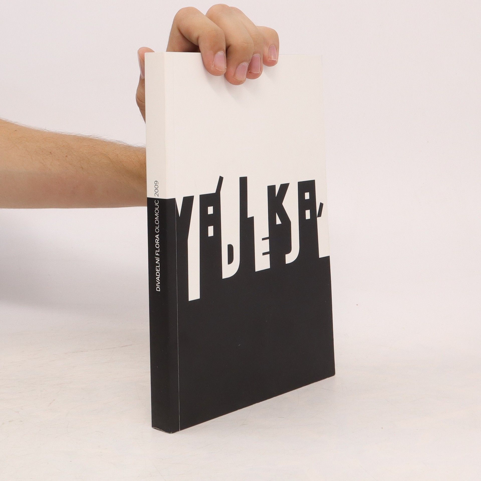 Collectif d'auteurs Divadelní flora. Olomouc 2009