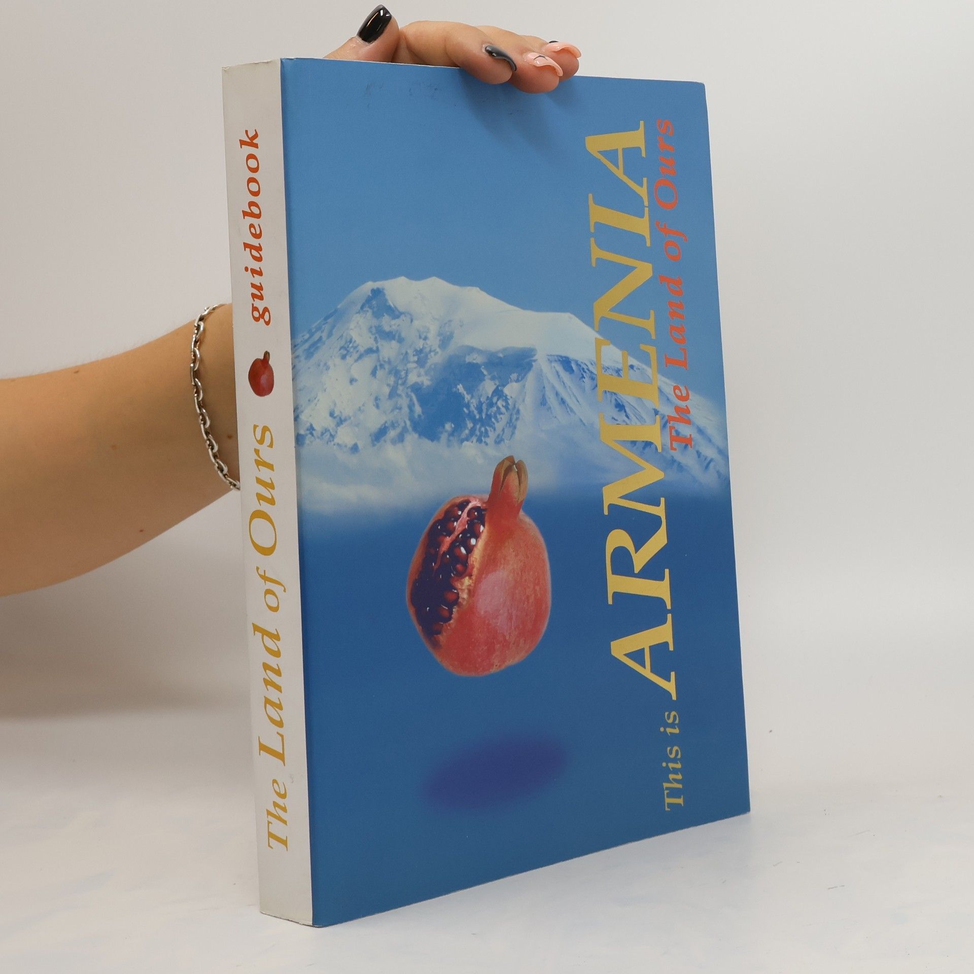 Hṛipʻsime Simonyan This is Armenia. the Land of Ours