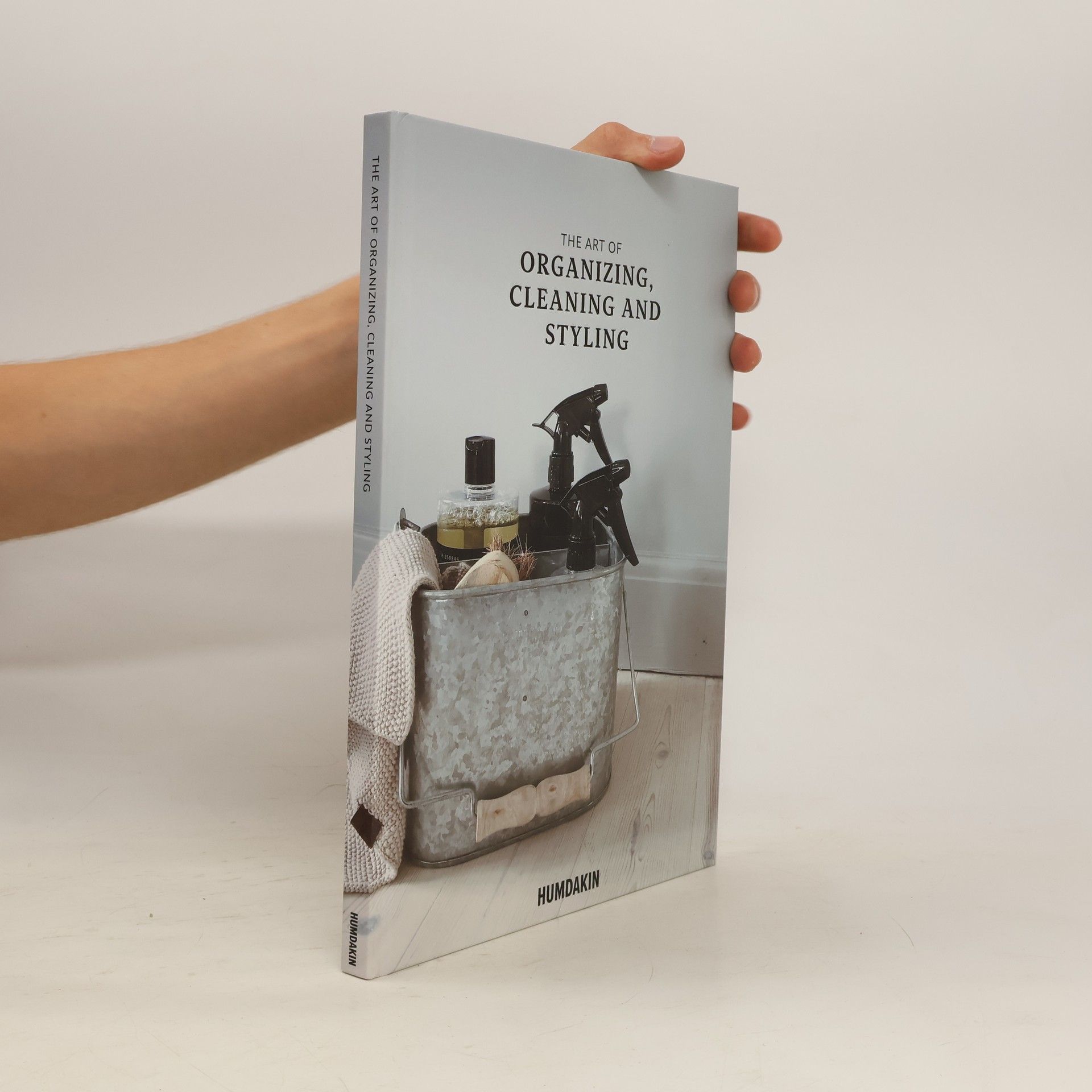 Camilla Schram The Art of Organizing, Cleaning and Styling