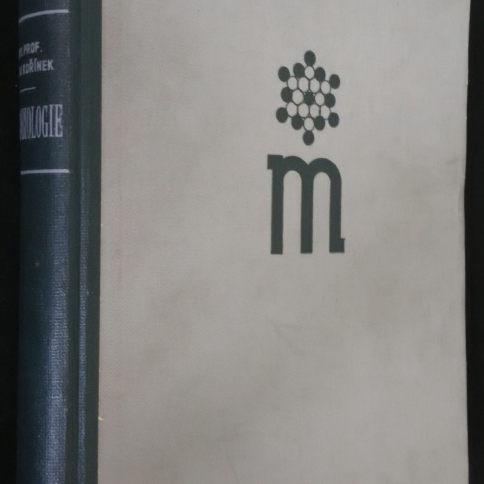 Jan Kořínek Mikrobiologie