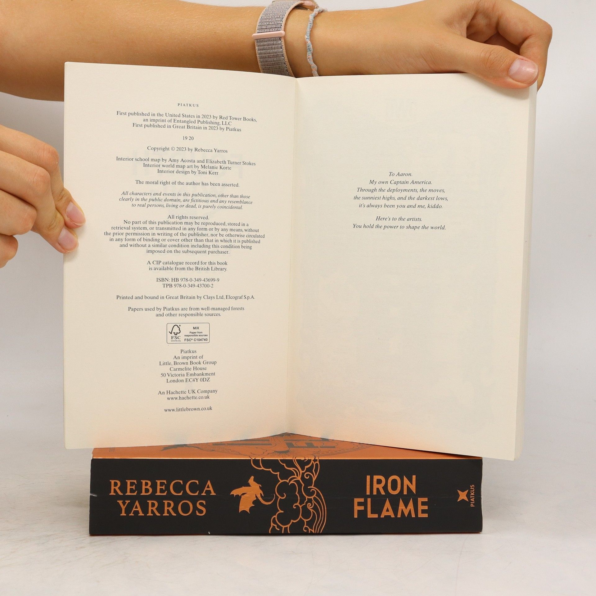 Rebecca Yarros Empyrean Series 1-2 (Fourth Wing, Iron Flame)