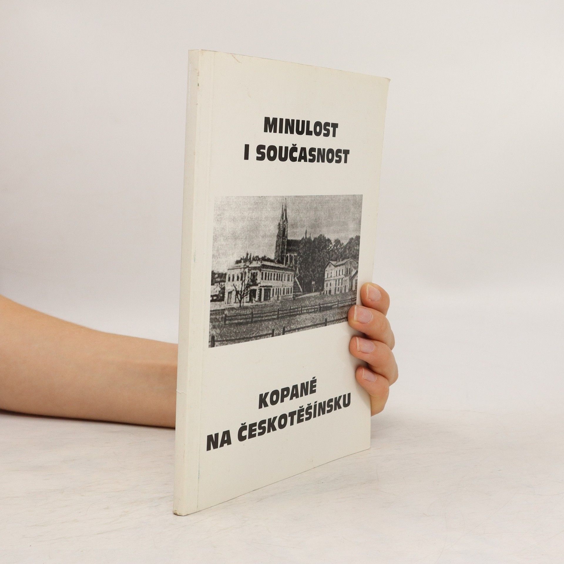 AA.VV. Minulost i současnost kopané na Československu