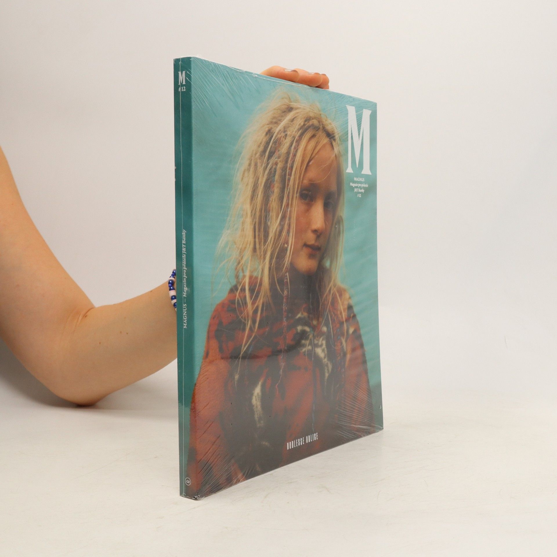 AA.VV. Magnus 12