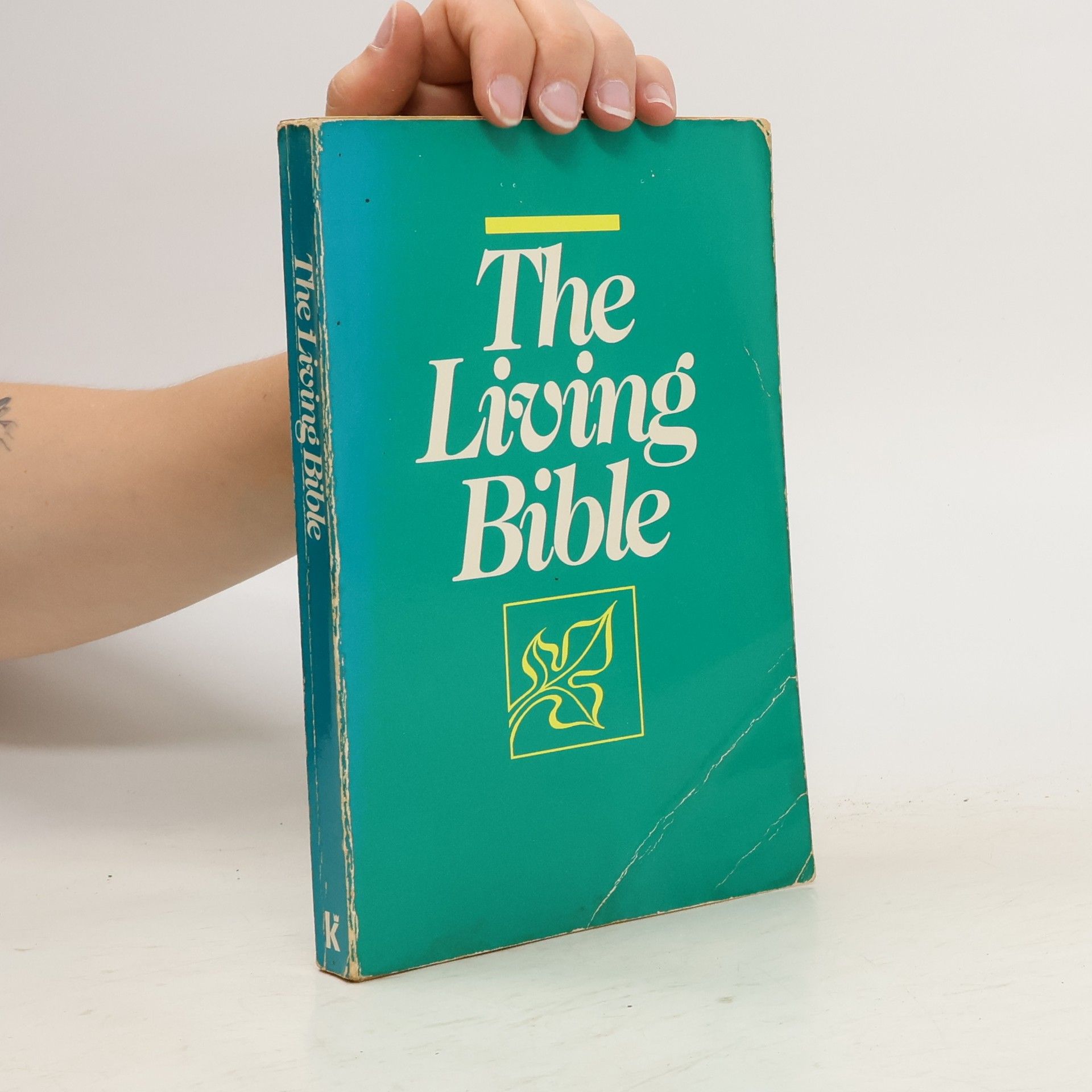 AA.VV. The Living Bible