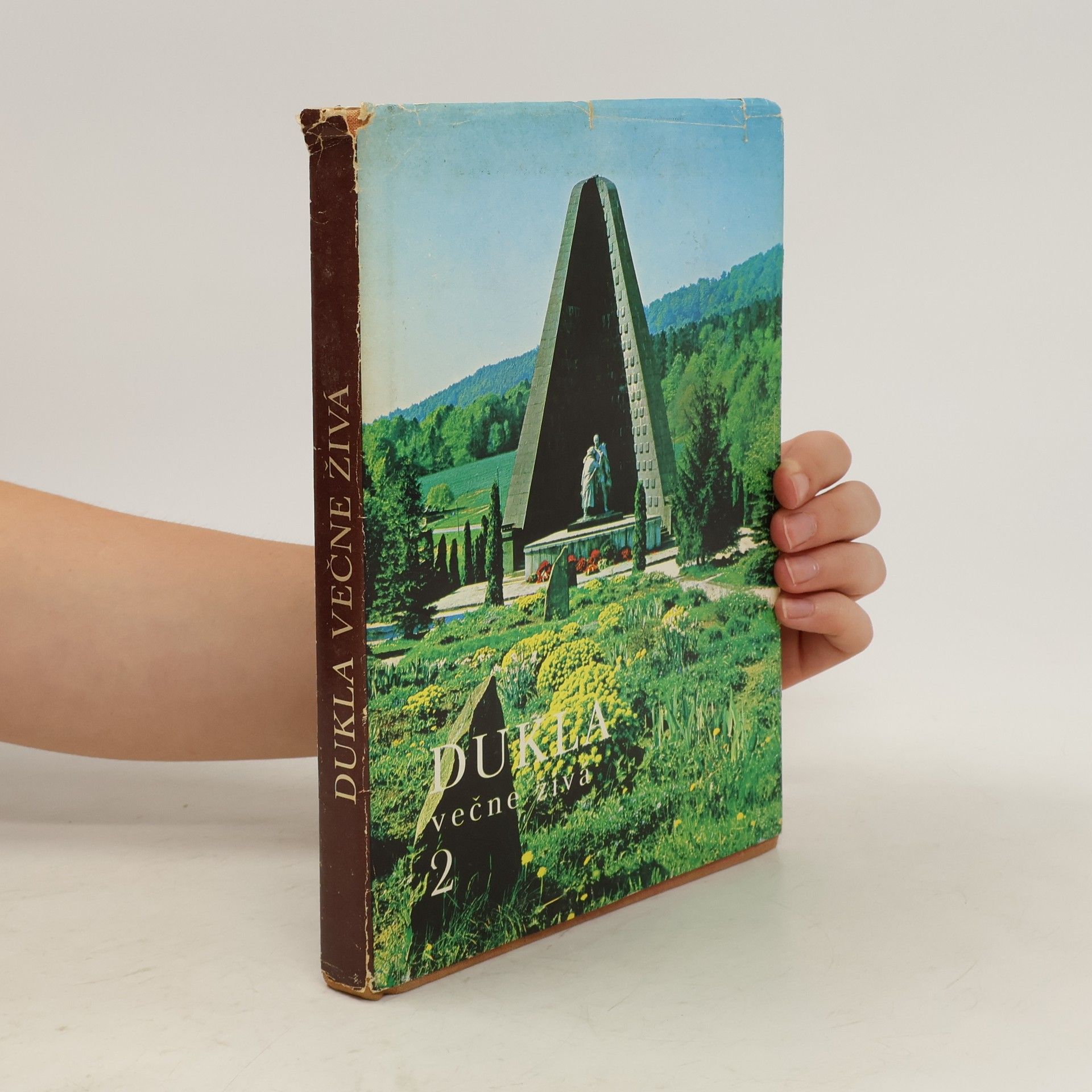 Collectif d'auteurs Dukla večne živá 2: Zborník spomienok účastníkov Karpatsko-dukelskej operácie