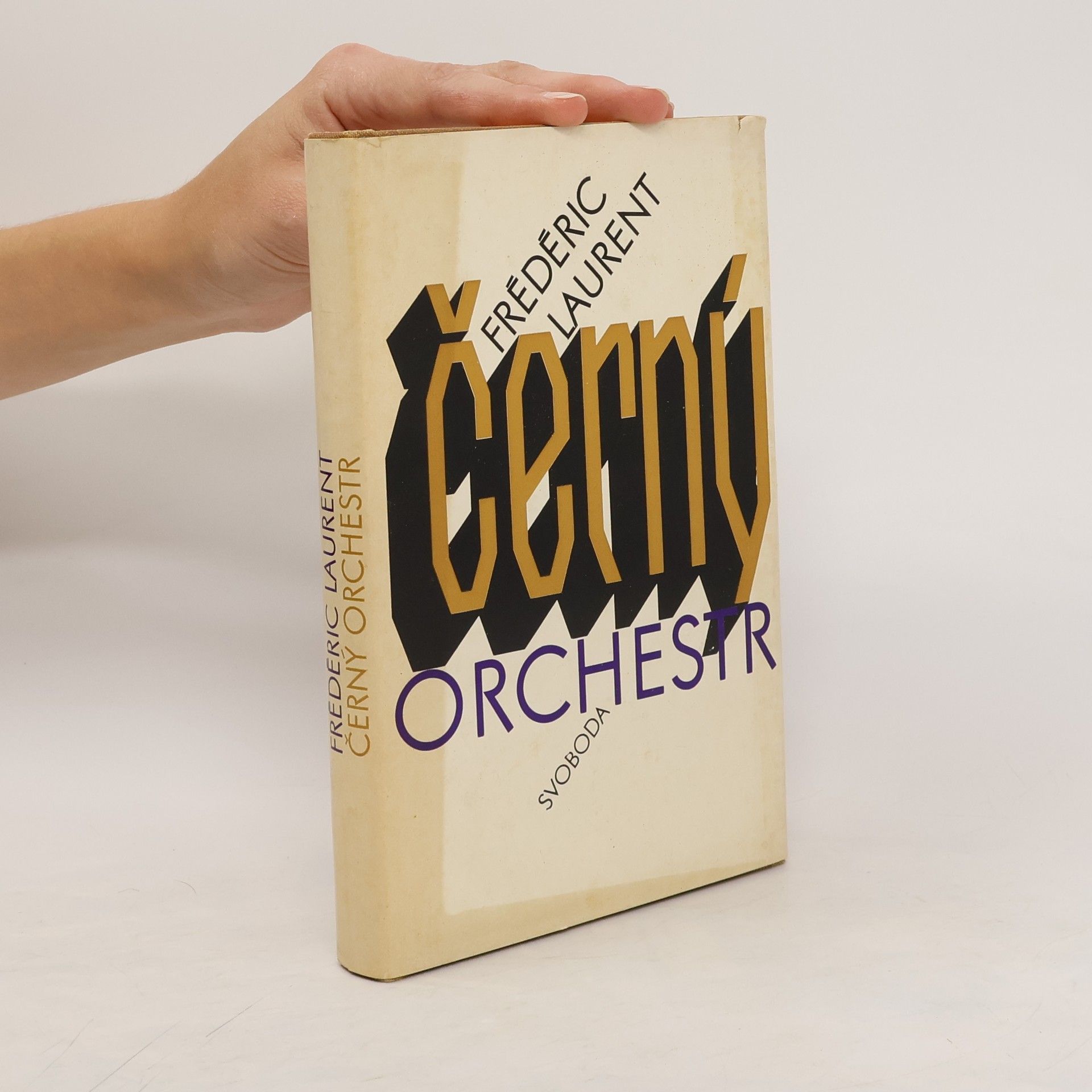 Frédérick Laurent Černý orchestr