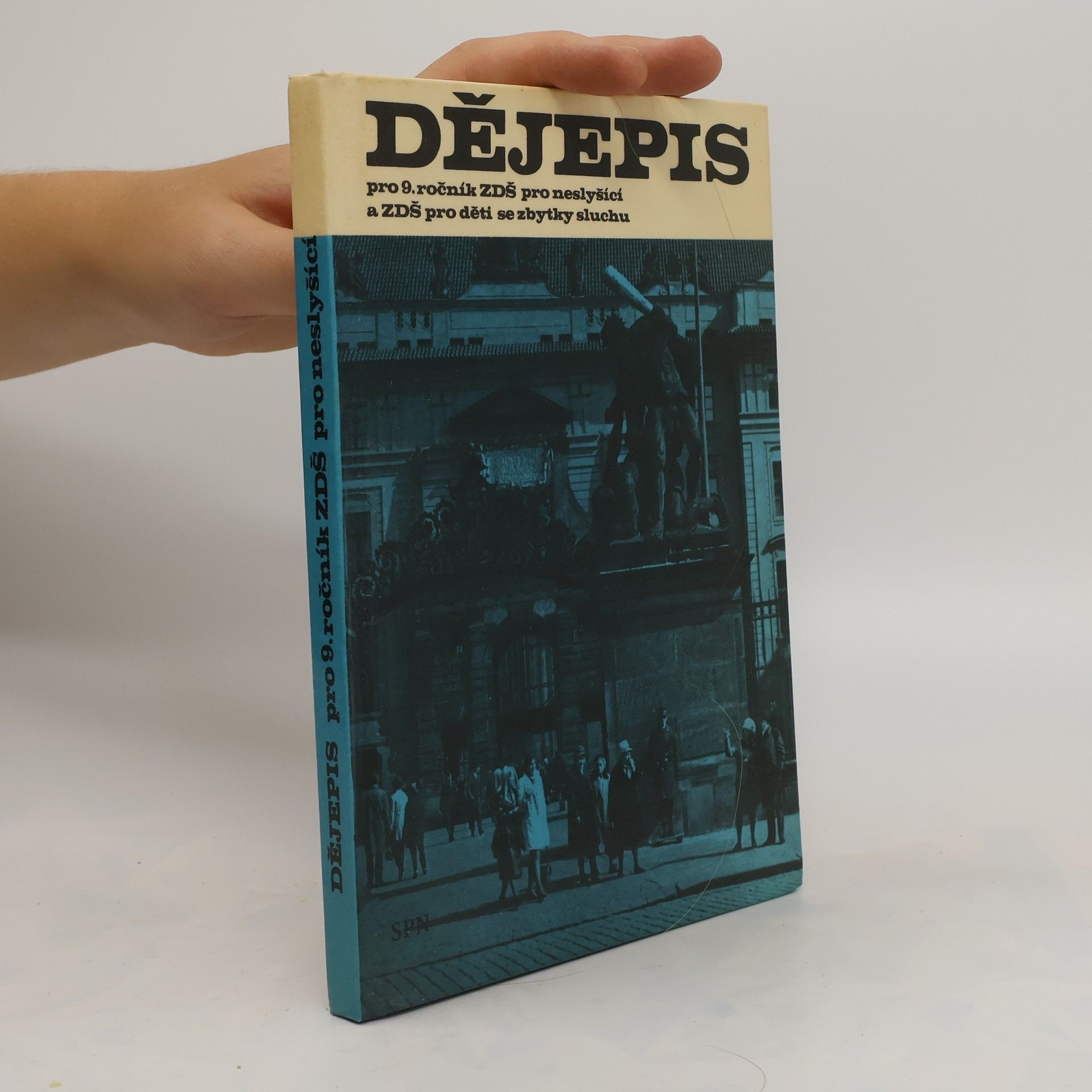 Collectif d'auteurs Dějepis 9