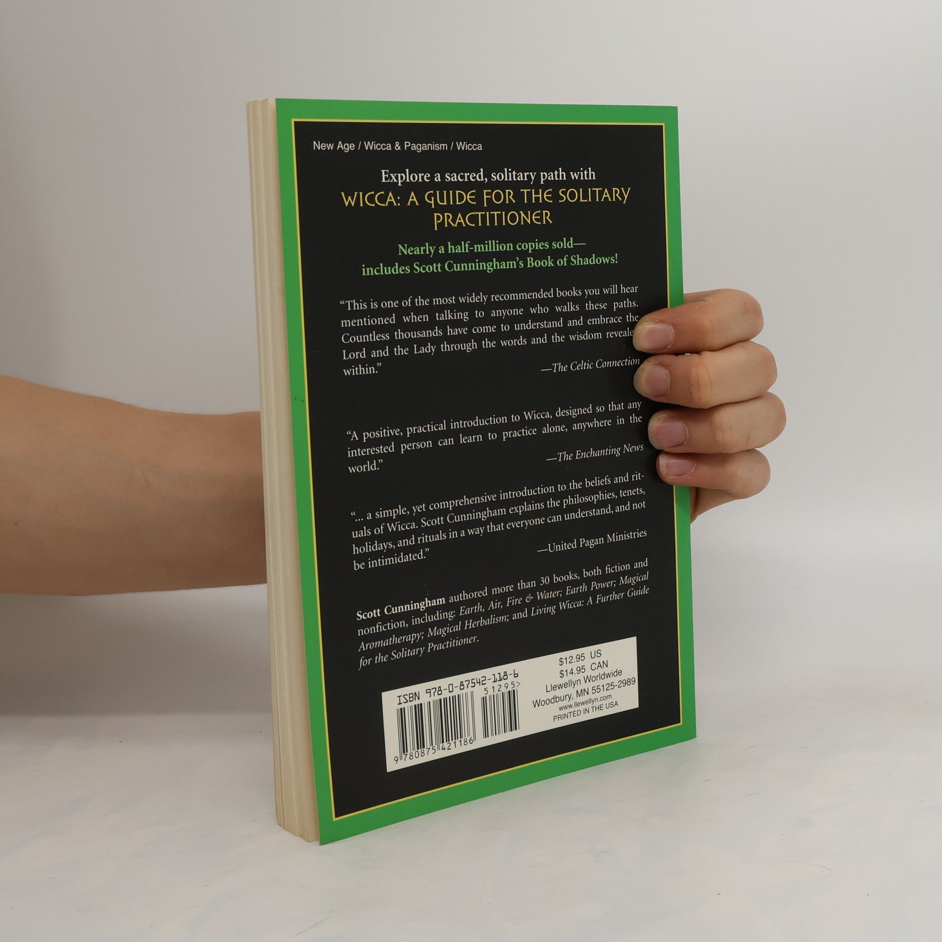 Scott Cunningham Wicca : a guide for the solitary practitioner