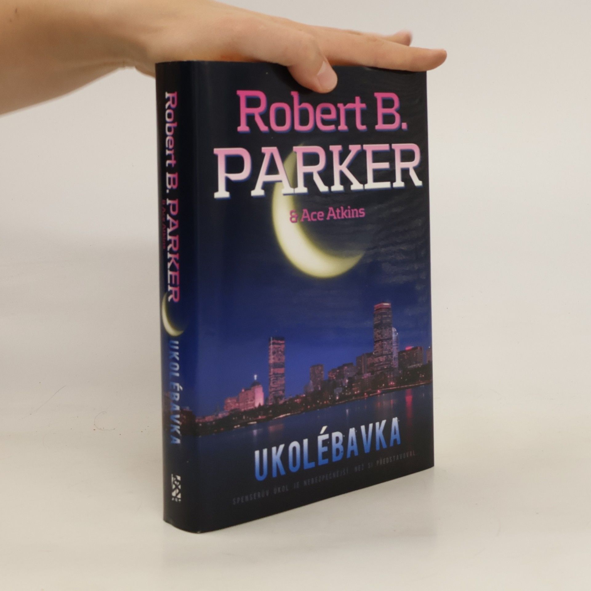 Robert B. Parker Ukolébavka