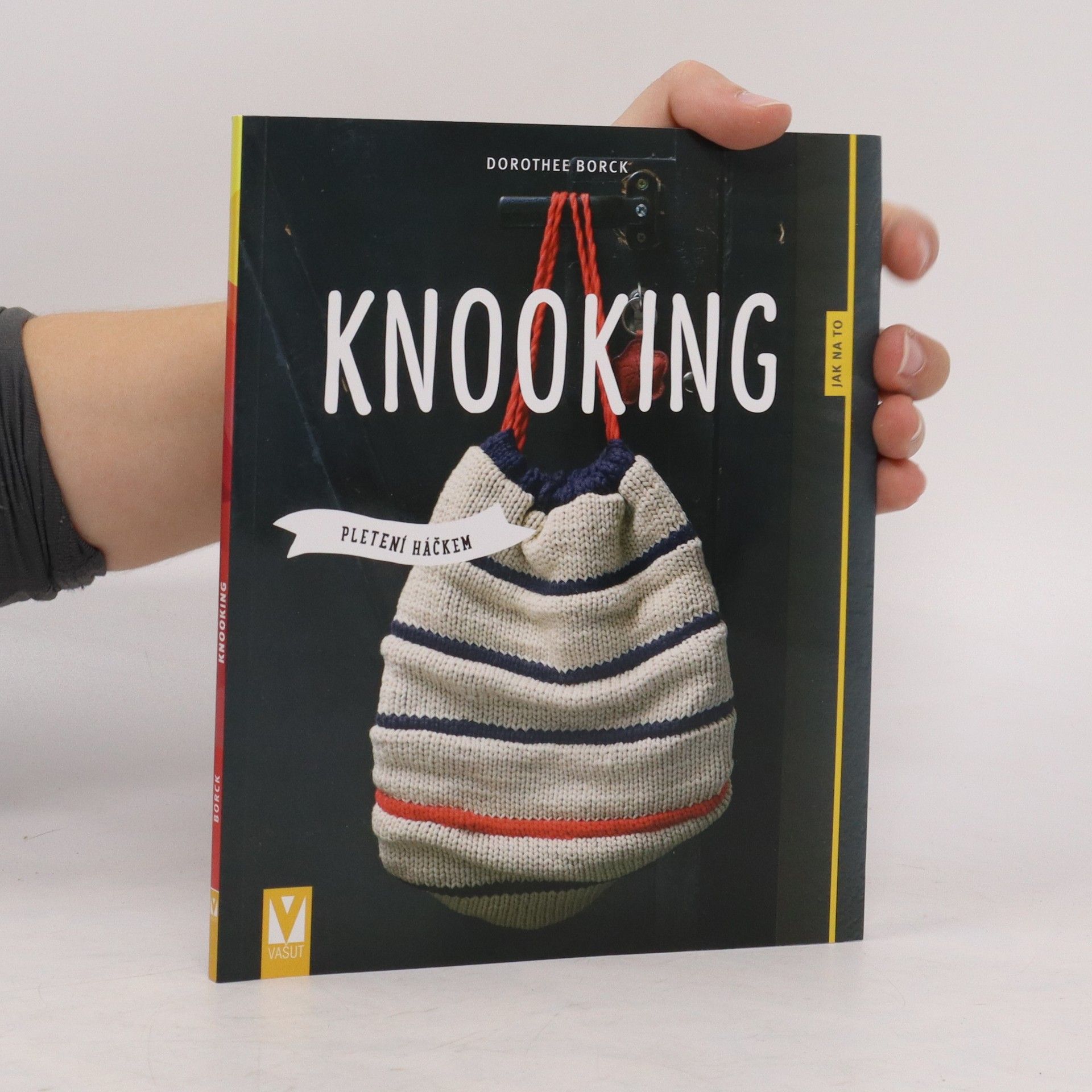 Dorothee Borck Knooking